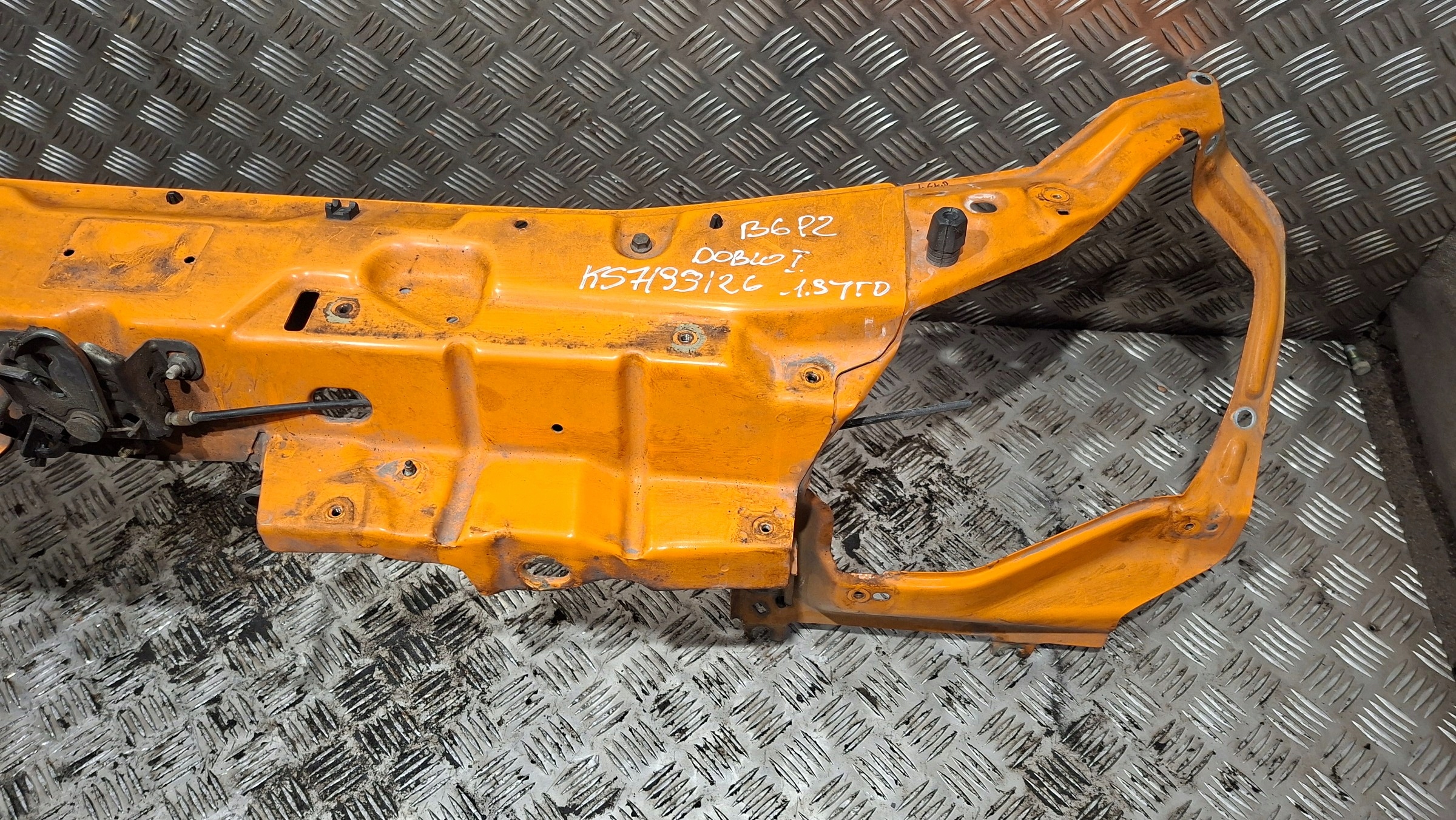 support panel for radiators pillar FIAT DOBLO and FL 1.9JTD