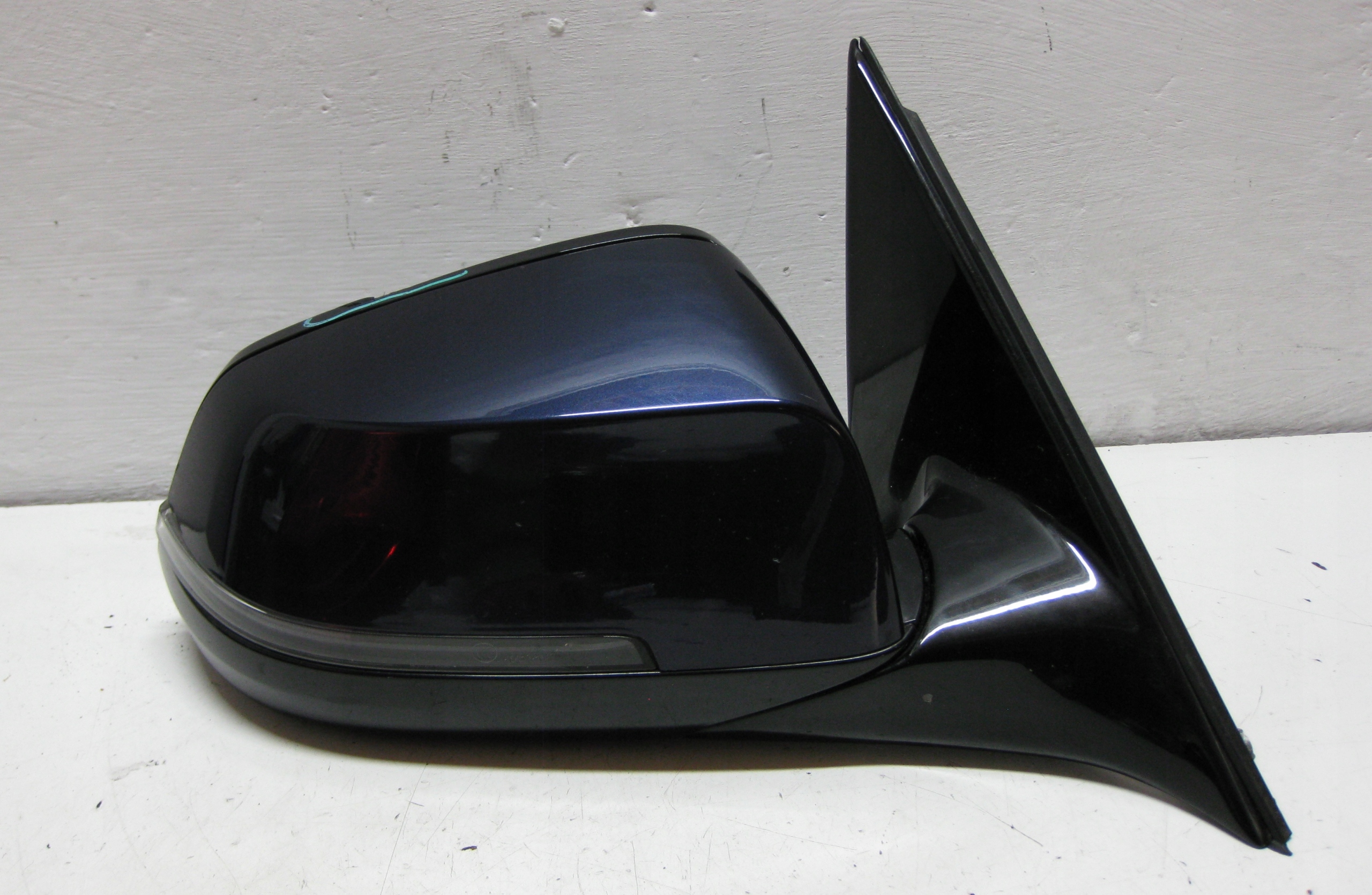 BMW F11 2.5 D 14R mirror right 5 PIN A89 EU
