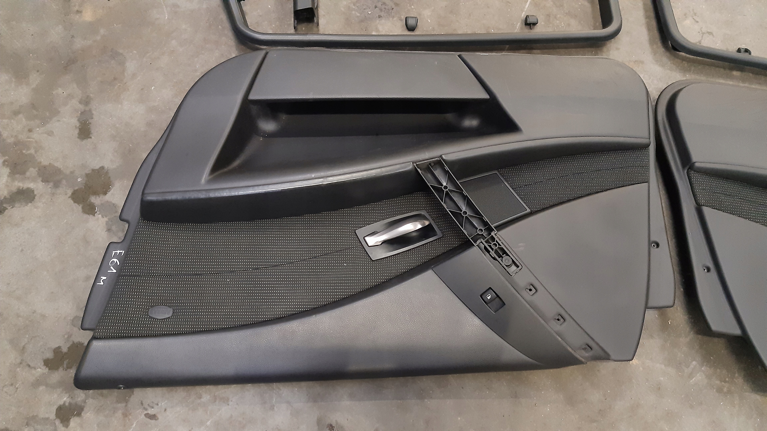 side z roletkami m-packet BMW E61