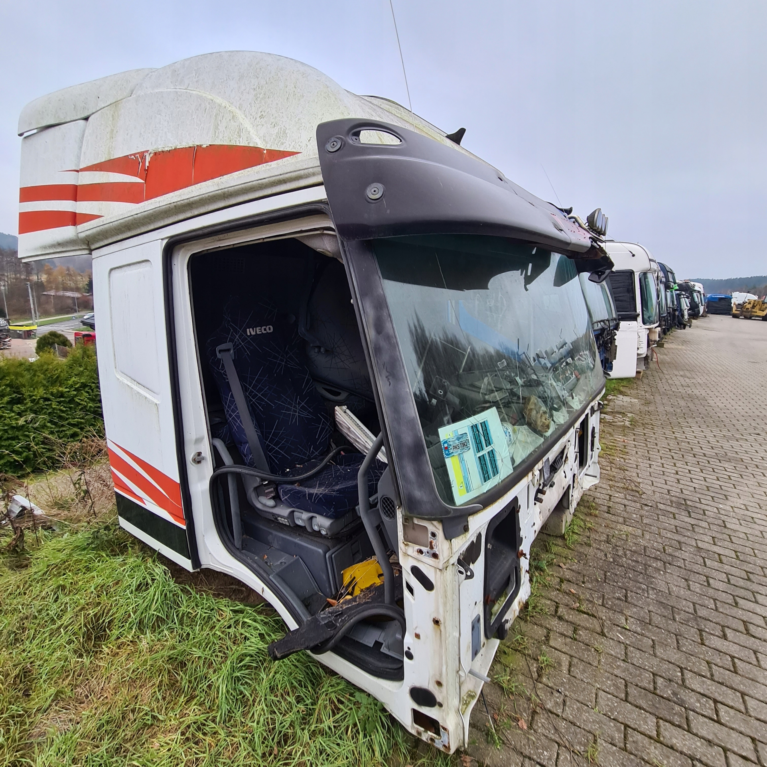 504304740 - повний комплект спойлер спойлери обтічник stralis 2006