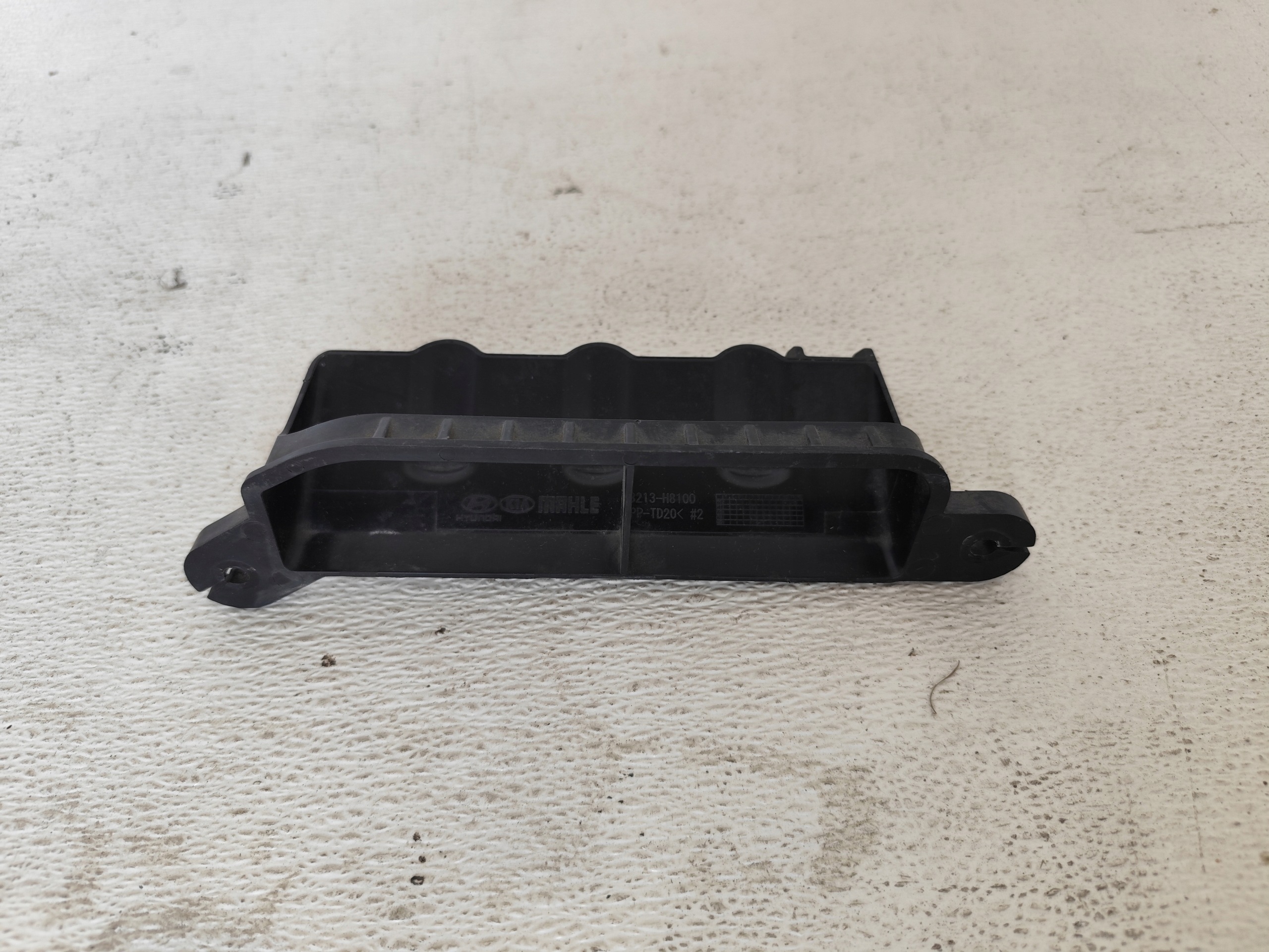KIA RIO IV 2017R. KANAL Blende Abdeckung luft DOLOTU 28213-H8100