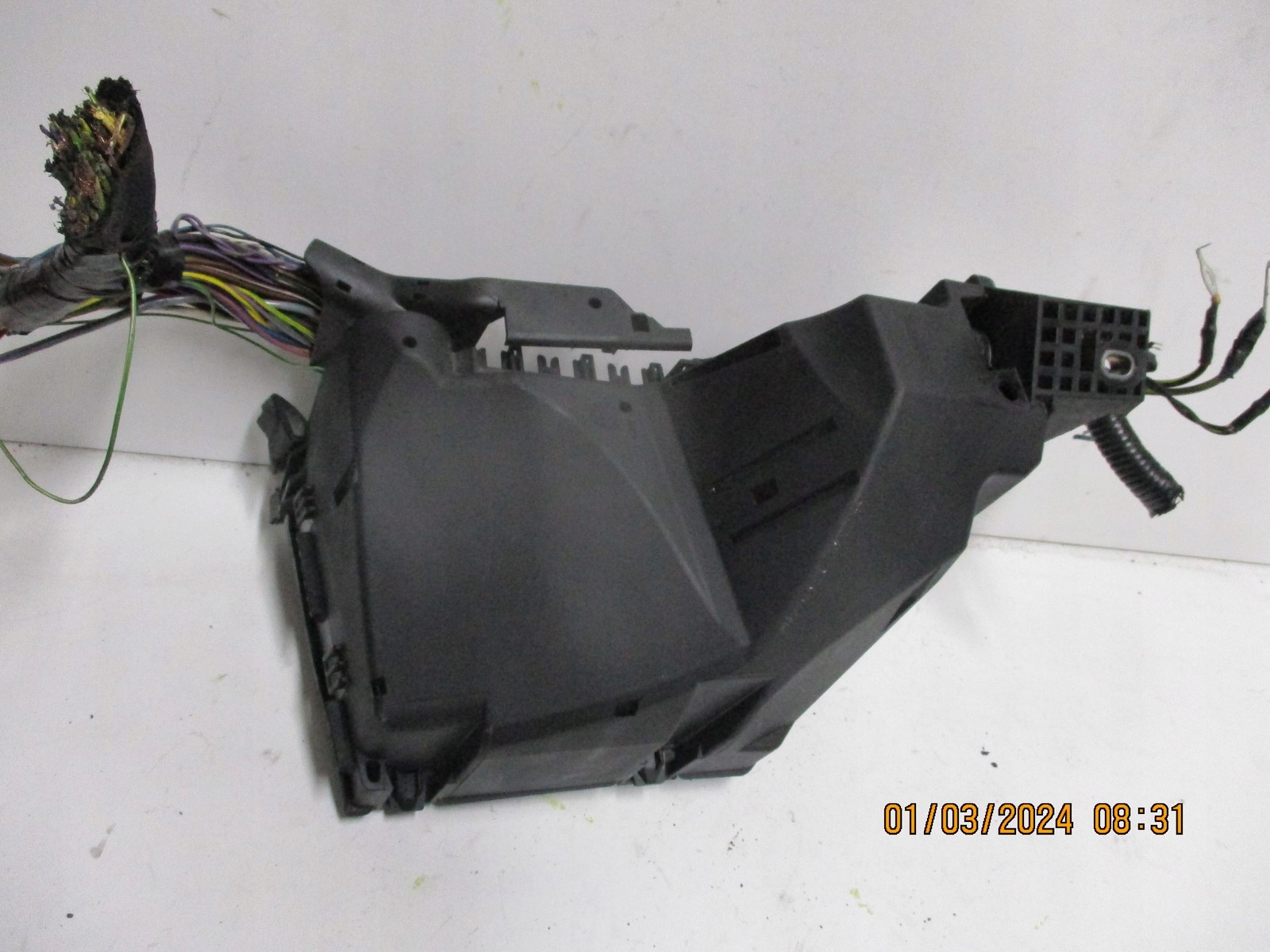 Module fusibles JAGUAR E PACE J9C3-14A076-AA