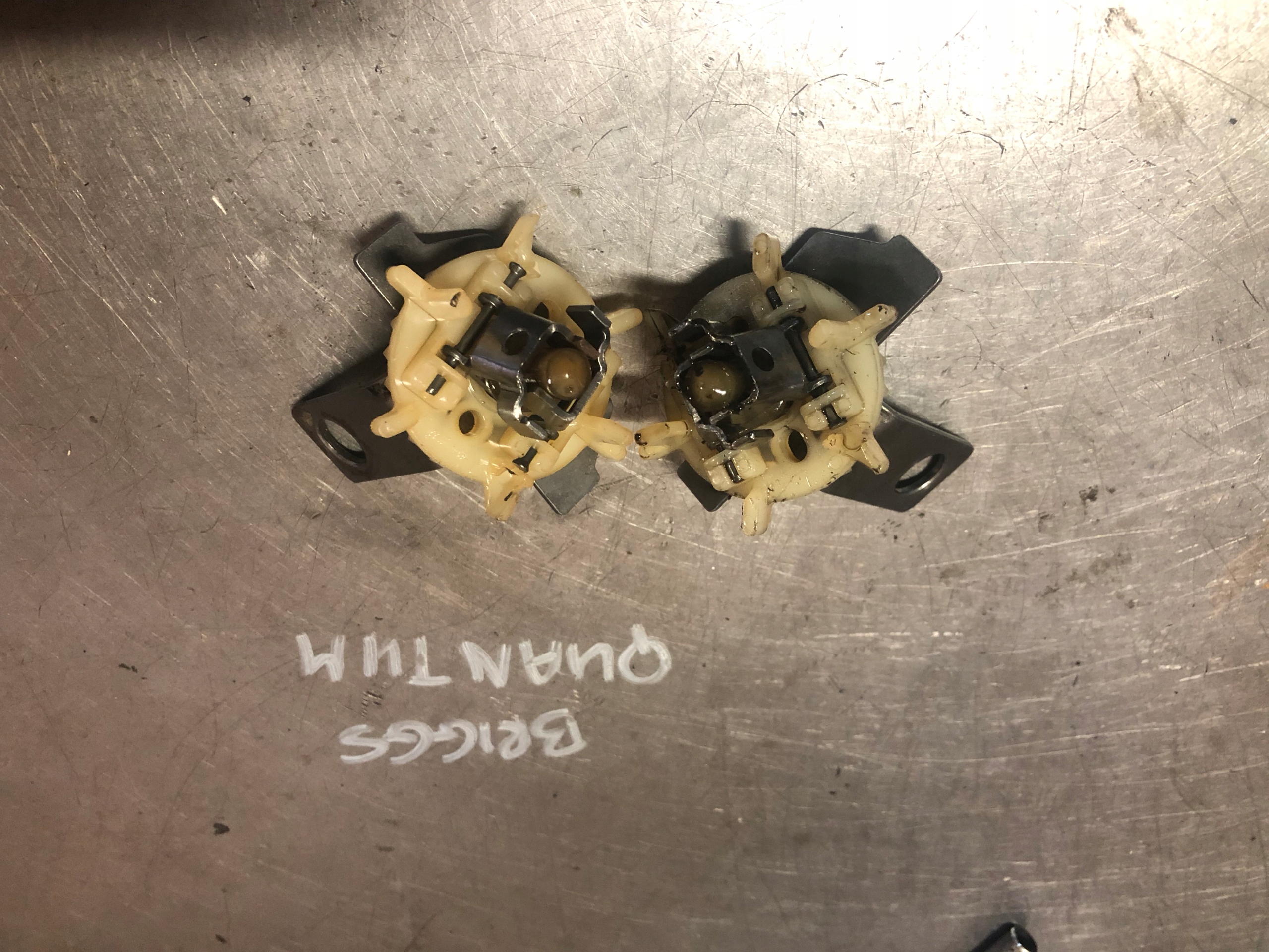 Regulator obrotów Briggs Quantum 600 625 650 675 Typ regular (sprężyna)