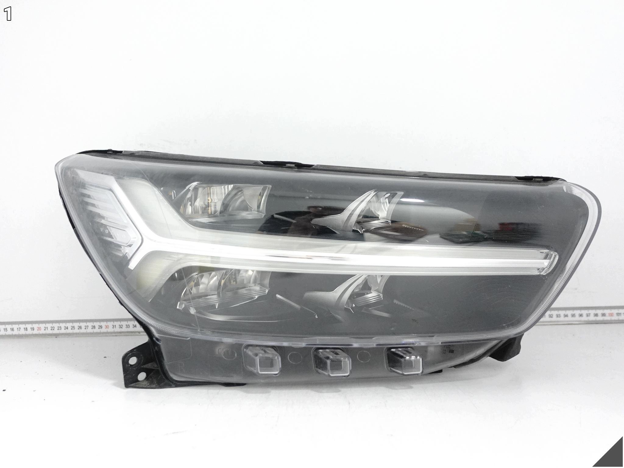 VOLVO XC40 II 17-22 light FULL LED right front EUROPA HL DTD BTA-RQA