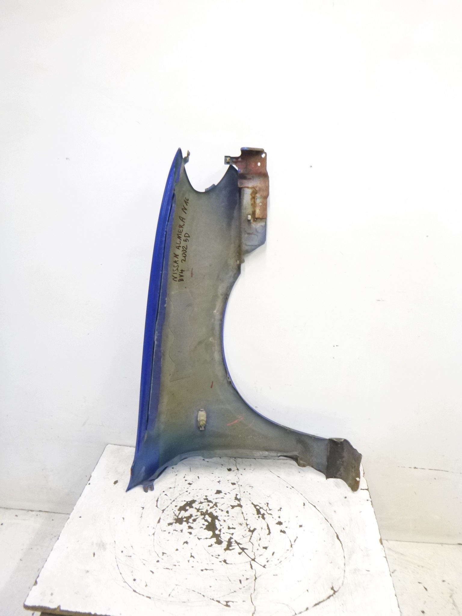 fender left front NISSAN ALMERA N16 00-06 BV4