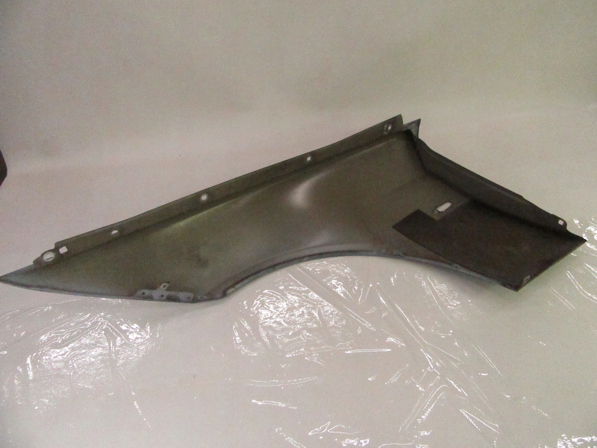 fender front front right BMW 3 e90 e91 sedan Kombi Bluewater 896