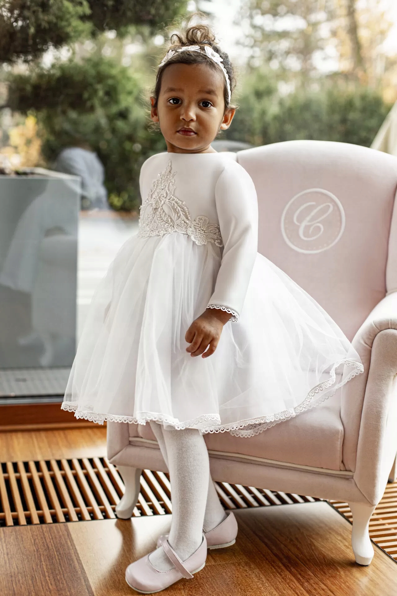 SUKIENKA LAURA BIAŁA Z DŁUGIM RĘKAWEM - 68 Rozmiar 68