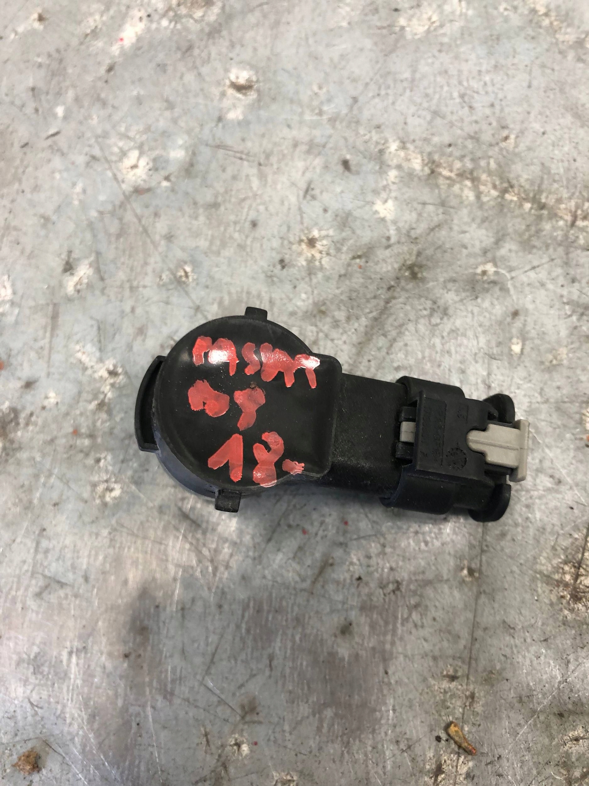 Sensor Parken PDC VW PASSAT B8 KOMBI 5Q0919275B