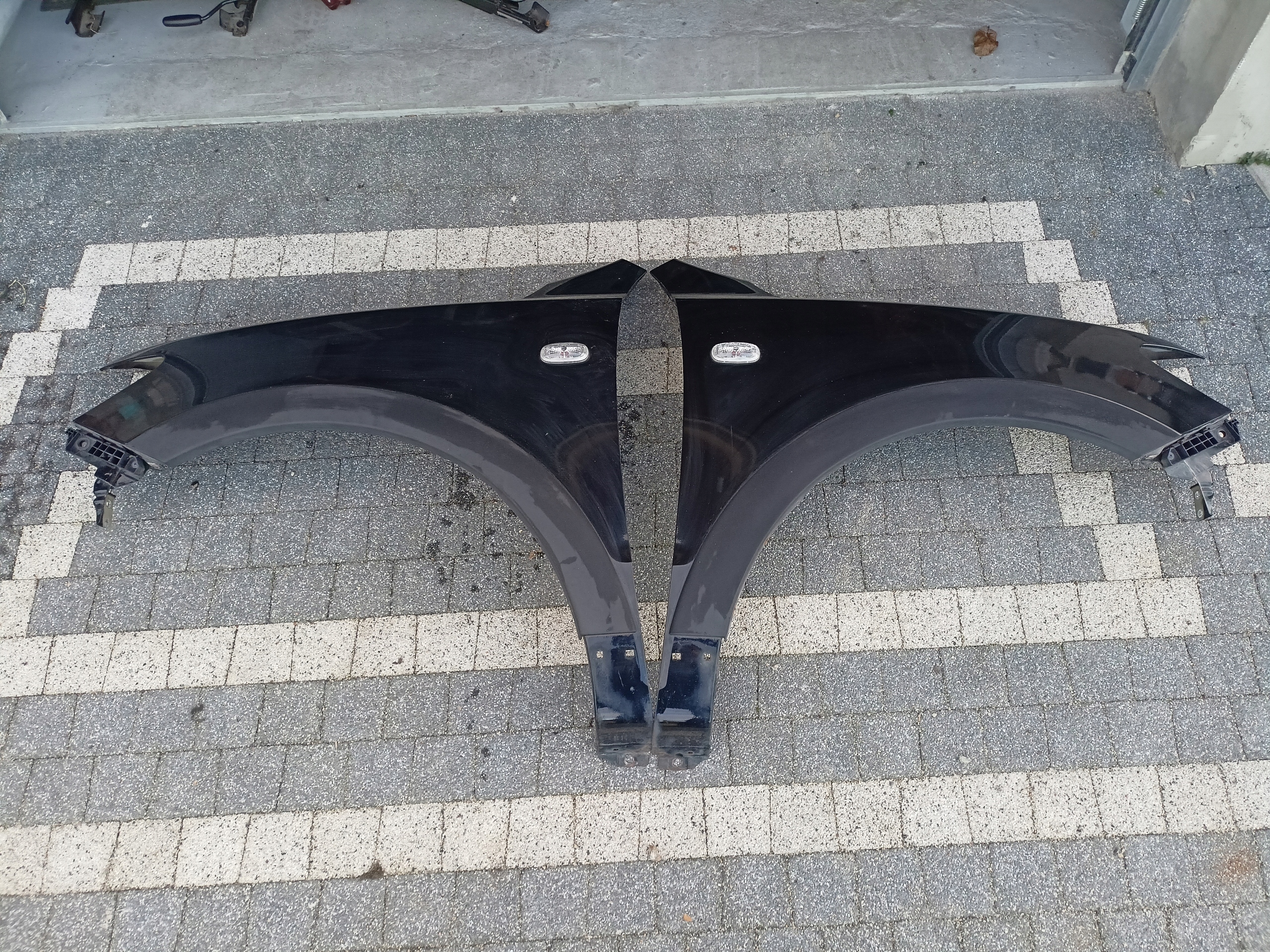 HYUNDAI SANTA FE II fender front left right 06- moulding