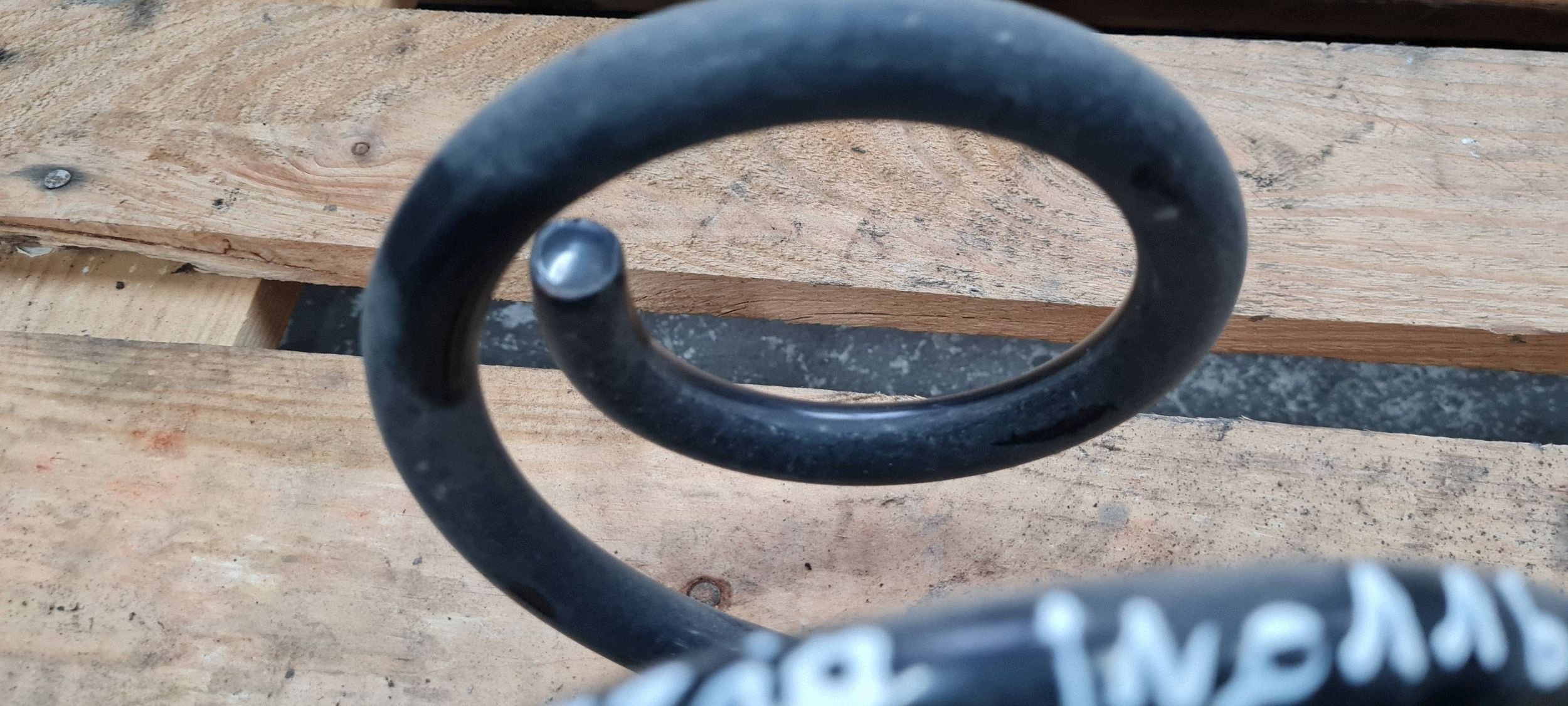 A6 C7 4G LIFT spring front front 2.0 TDI 8K0411105DH
