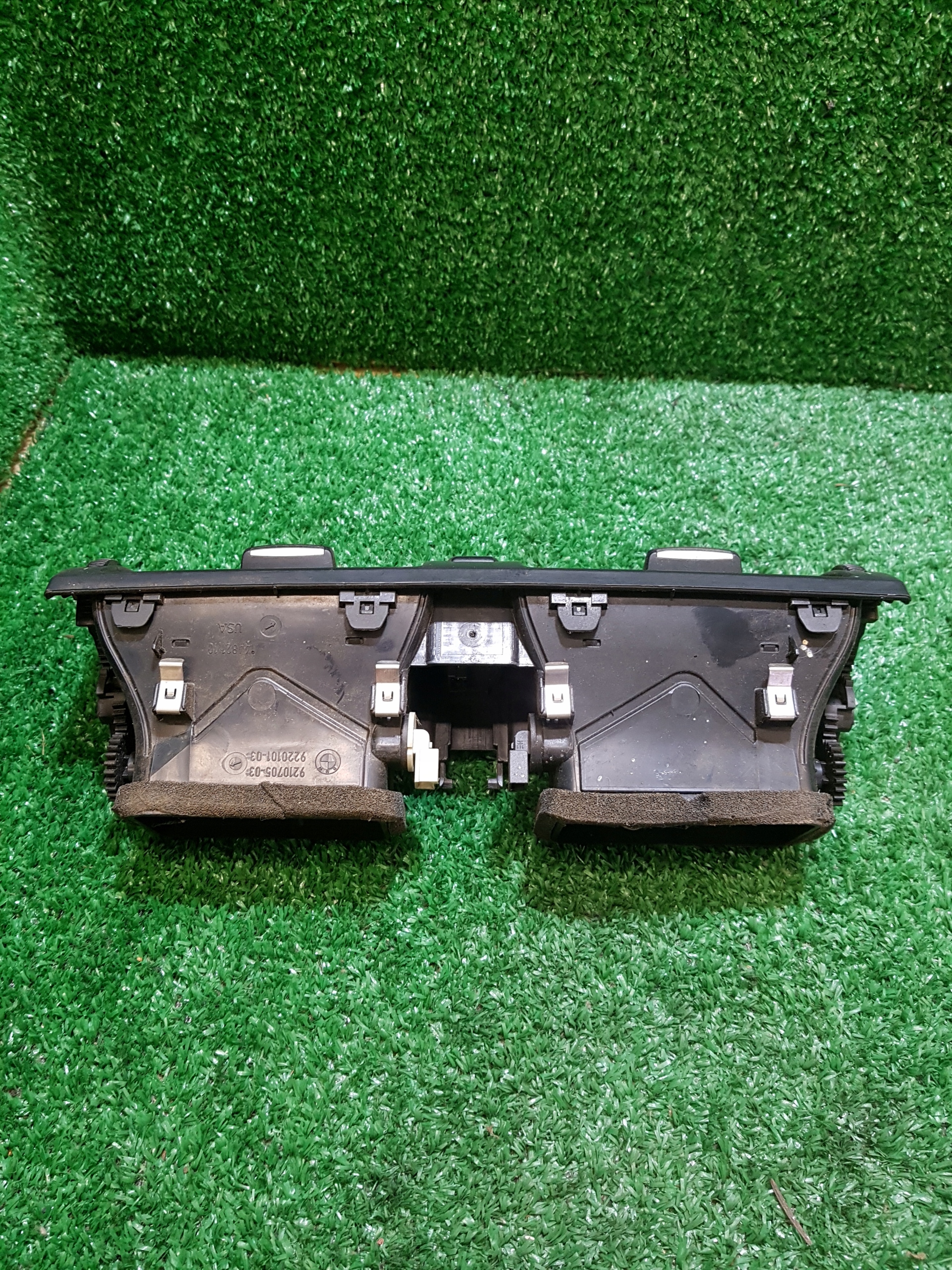 grid air conditioning devices central BMW X5 E70 2012 9210705