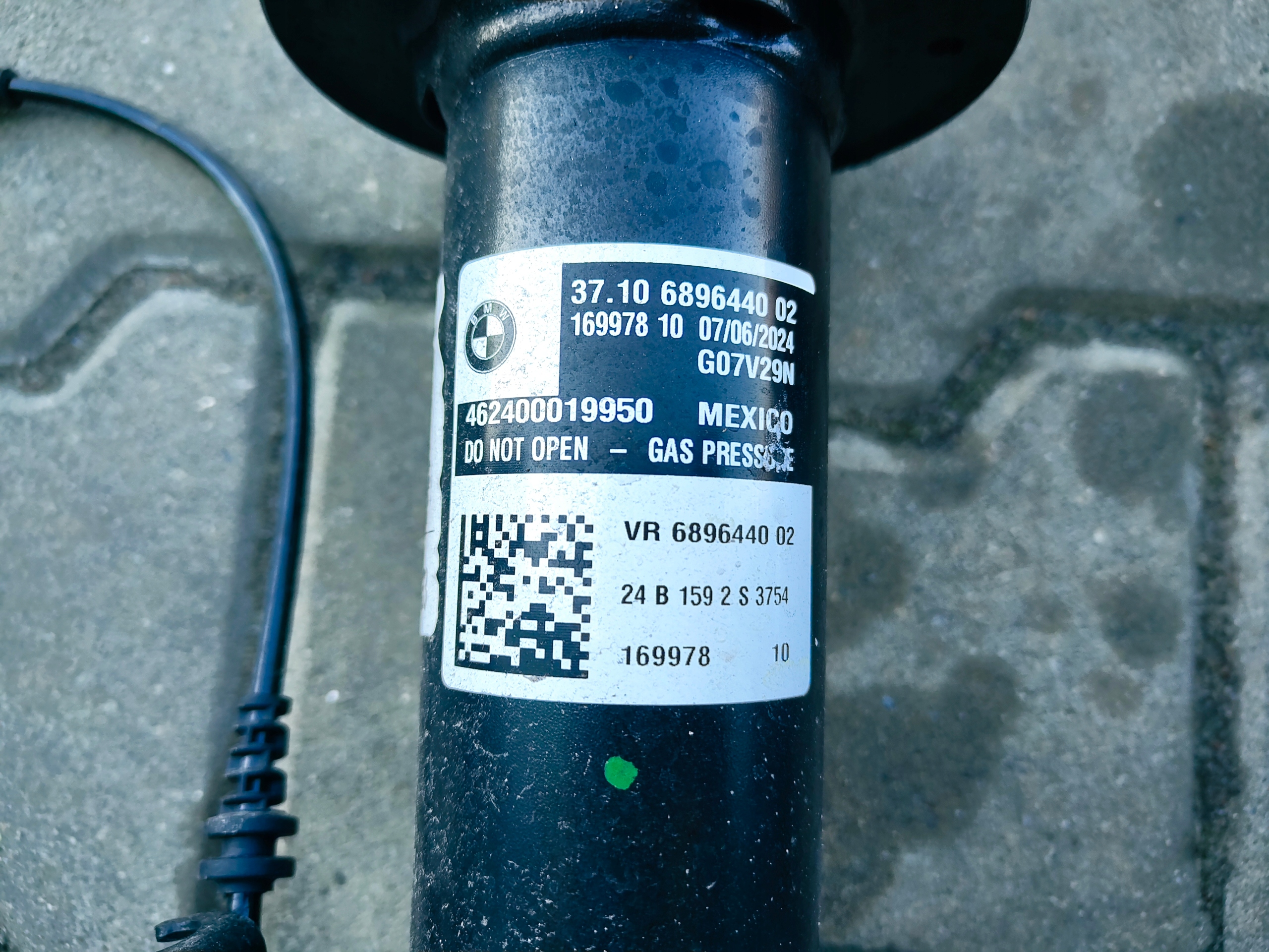 BMW X5 G05 shock absorber front right left 6896440 6896439