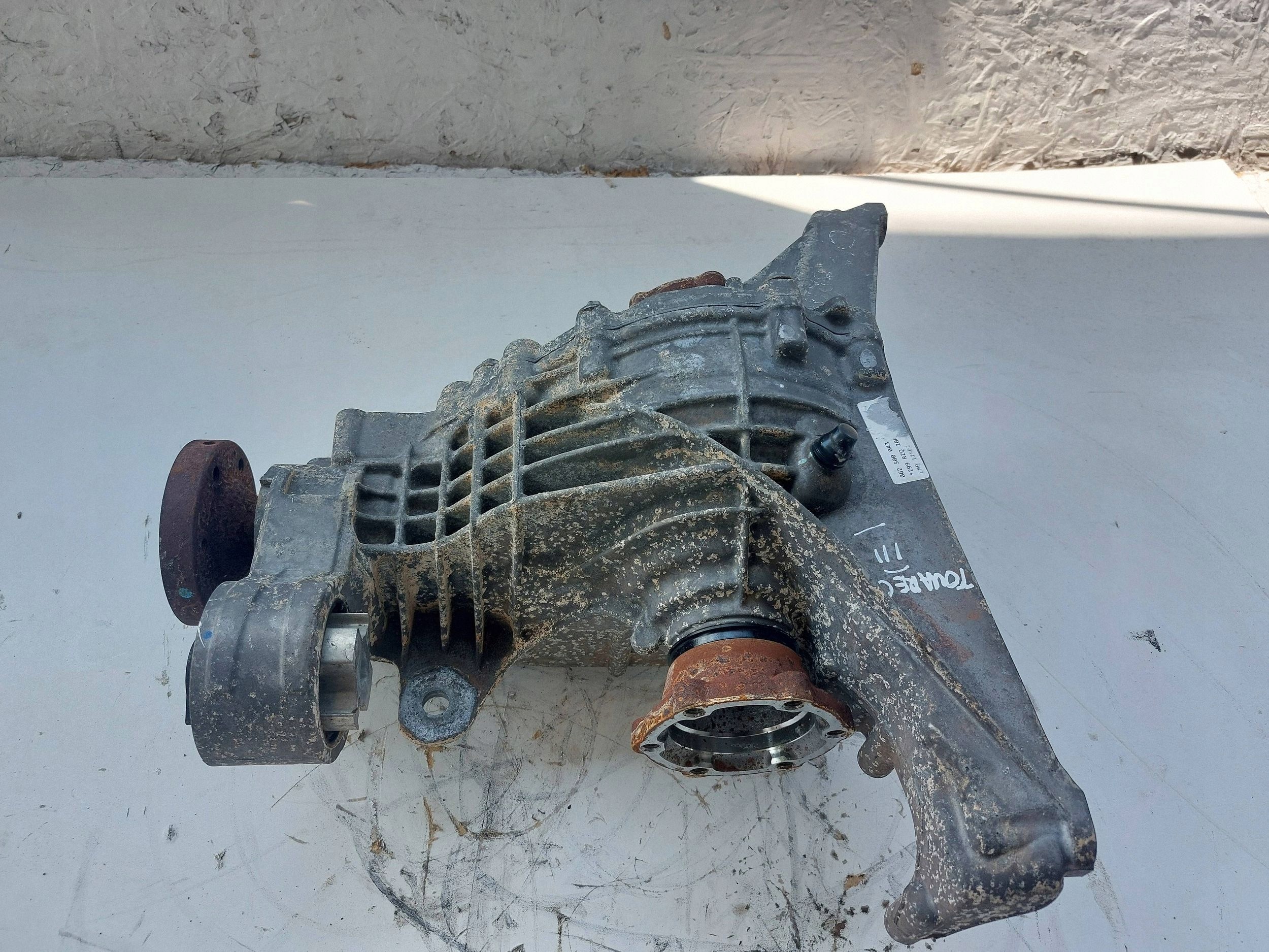 VOLKSWAGEN TOUAREG III diff differential rear 0G2500043