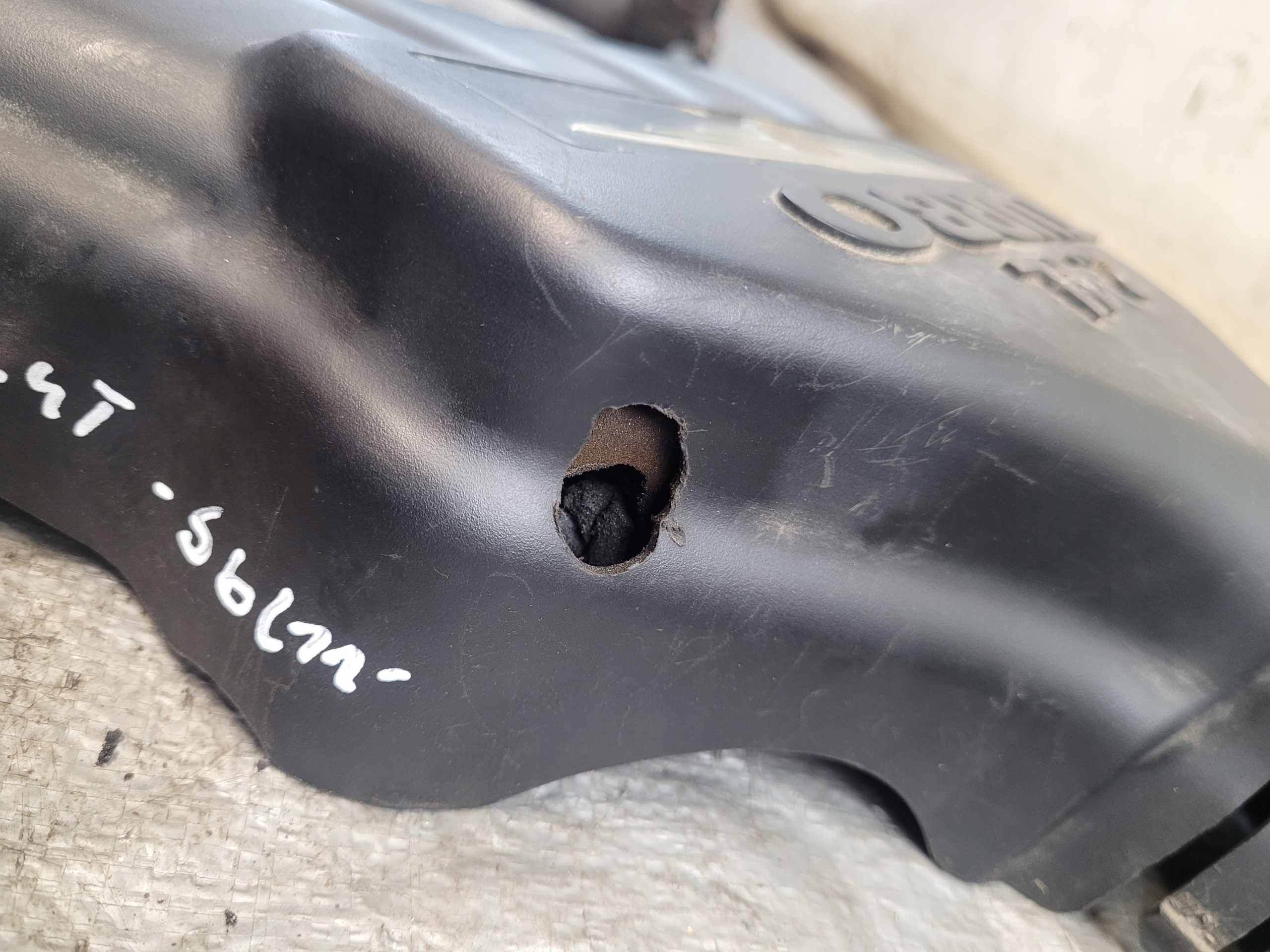 Abdeckung Blende Abdeckung DES MOTORS CHRYSLER PT CRUISER 2.4B TURBO