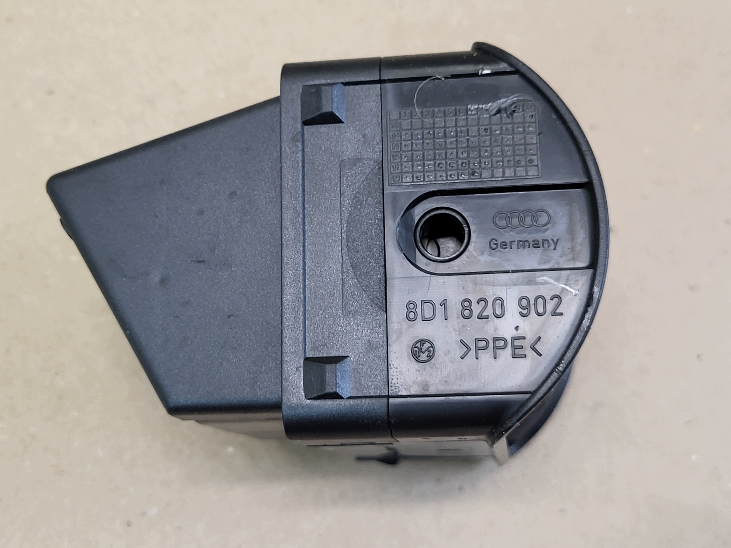 grid air conditioning devices air right front Z of the dashboard consoles AUDI A4 B5 8D OE