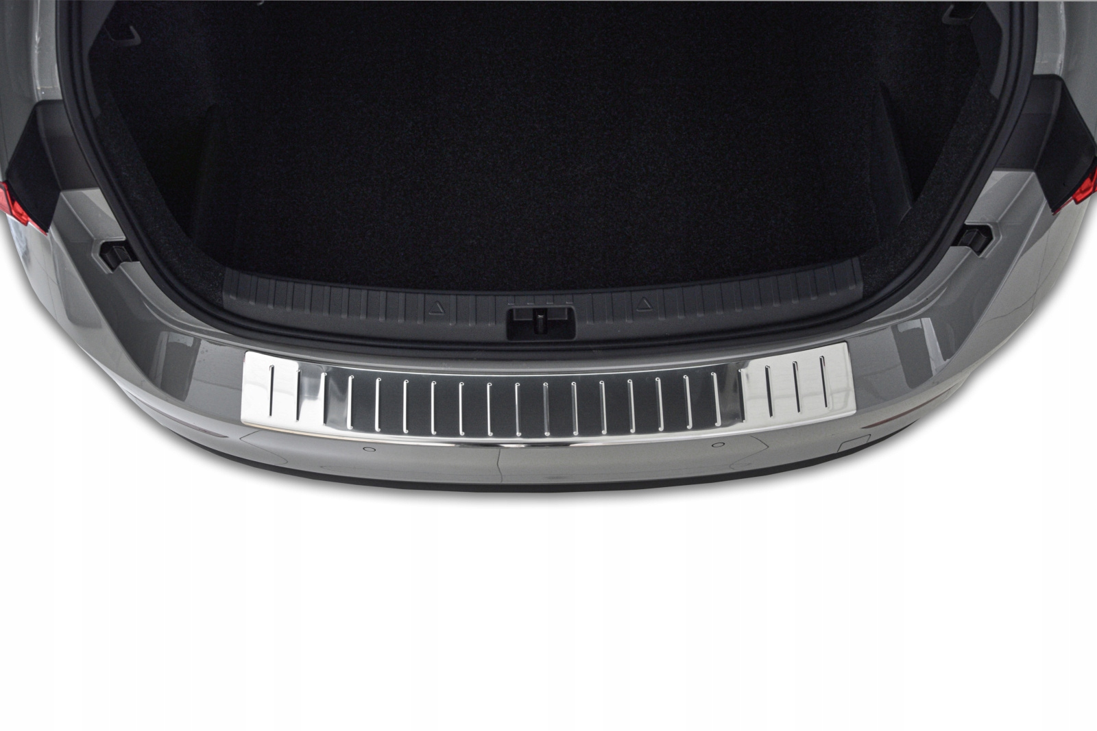 LISTWA NAKLADKA NA ZDERZAK DO SKODA SCALA OD 2020 Waga produktu z opakowaniem jednostkowym 2 kg