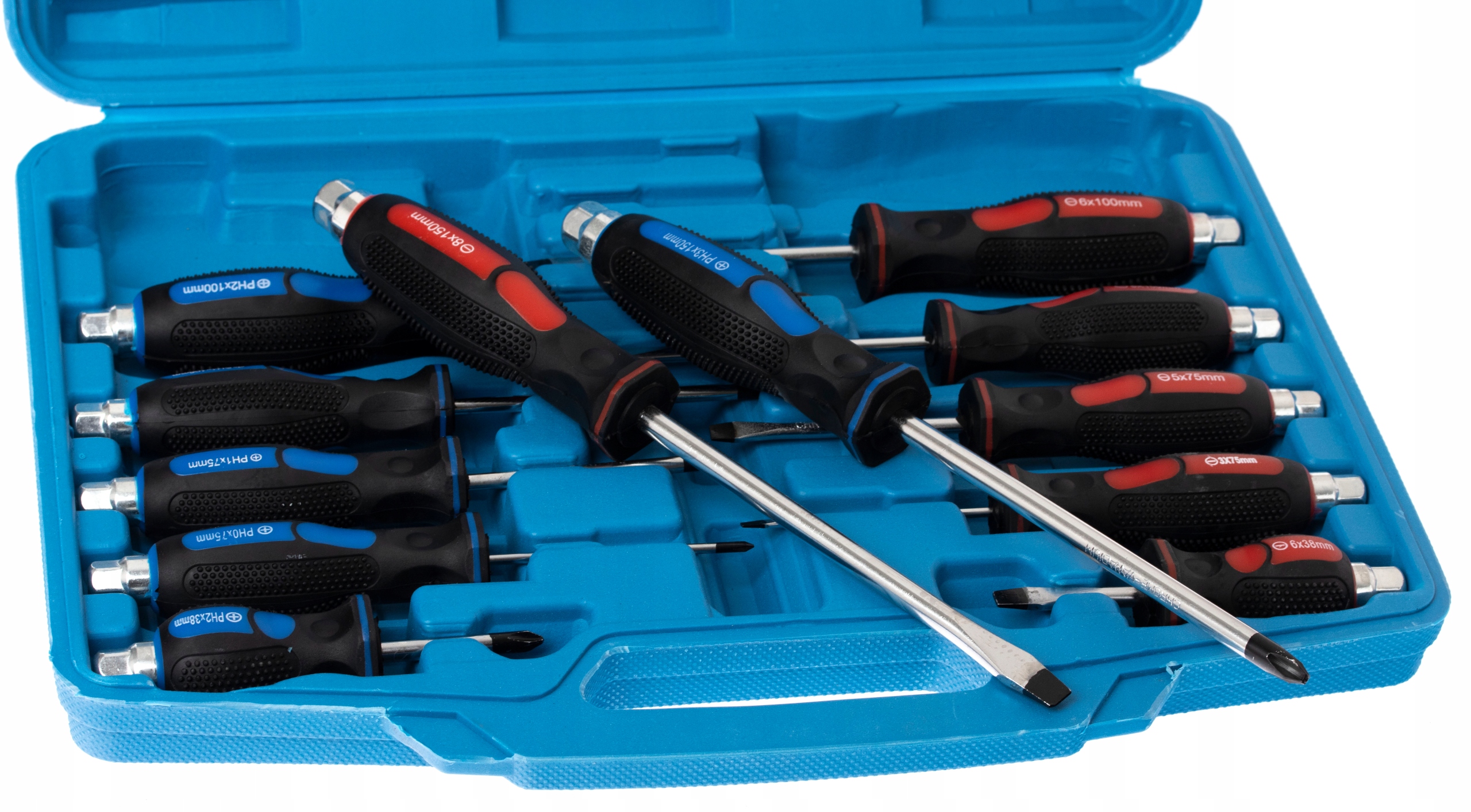 

Zestaw śrubokrętów do pobijania wkrętaki 12el PH2