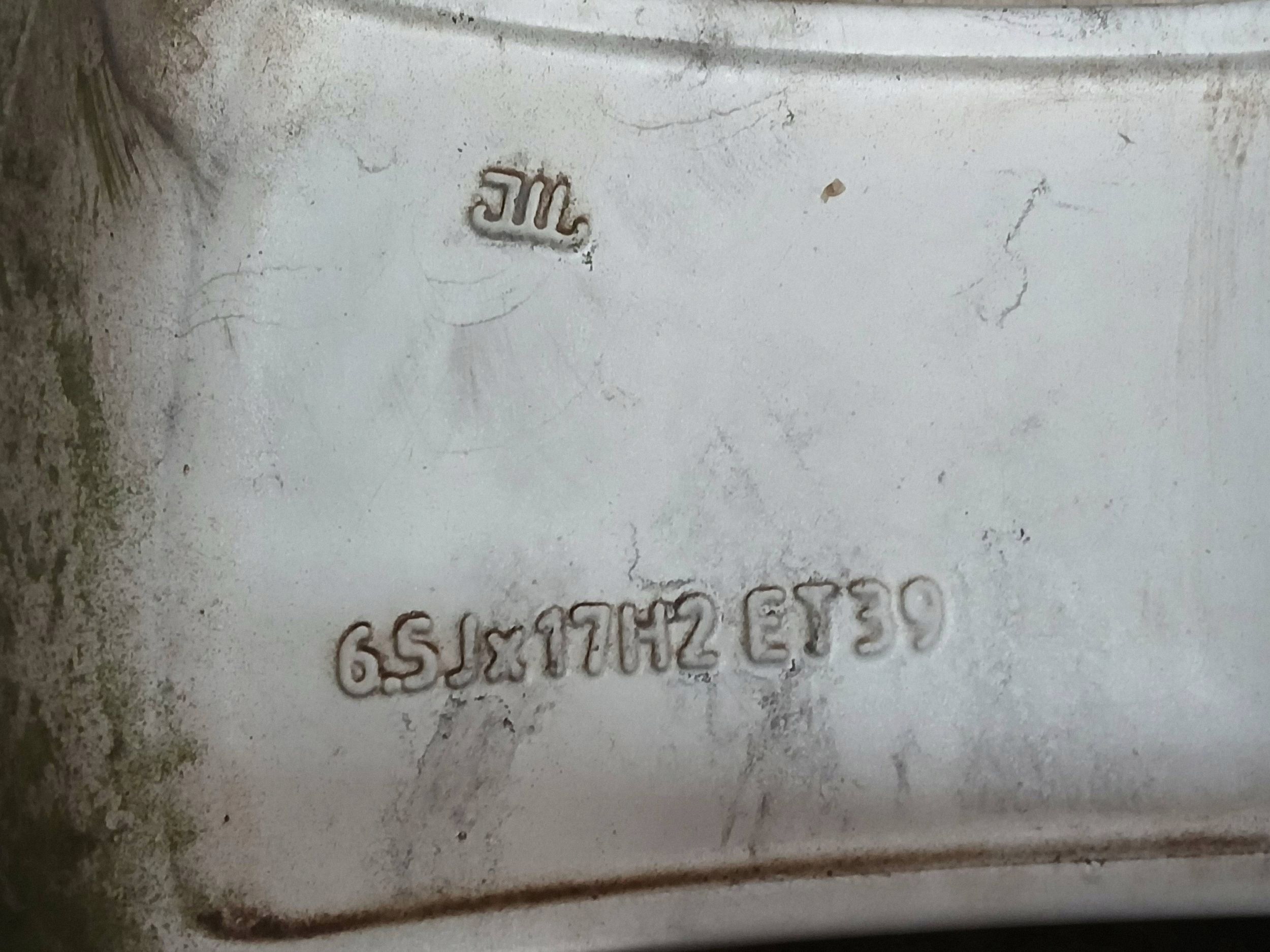 disk hliníkový VW PASSAT CC 3C8 6,5J 17" 5X112 ET39 3C8601025F