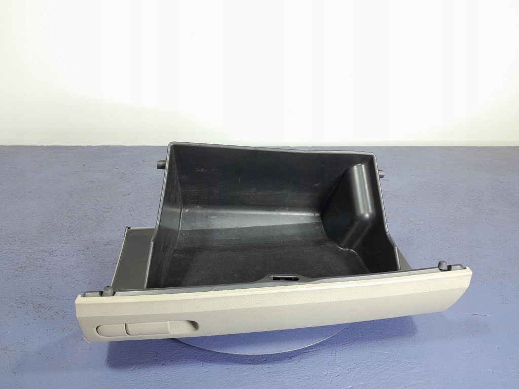 mazda РЕСТАЙЛИНГ бардачок консоли пассажира европа EG2164030