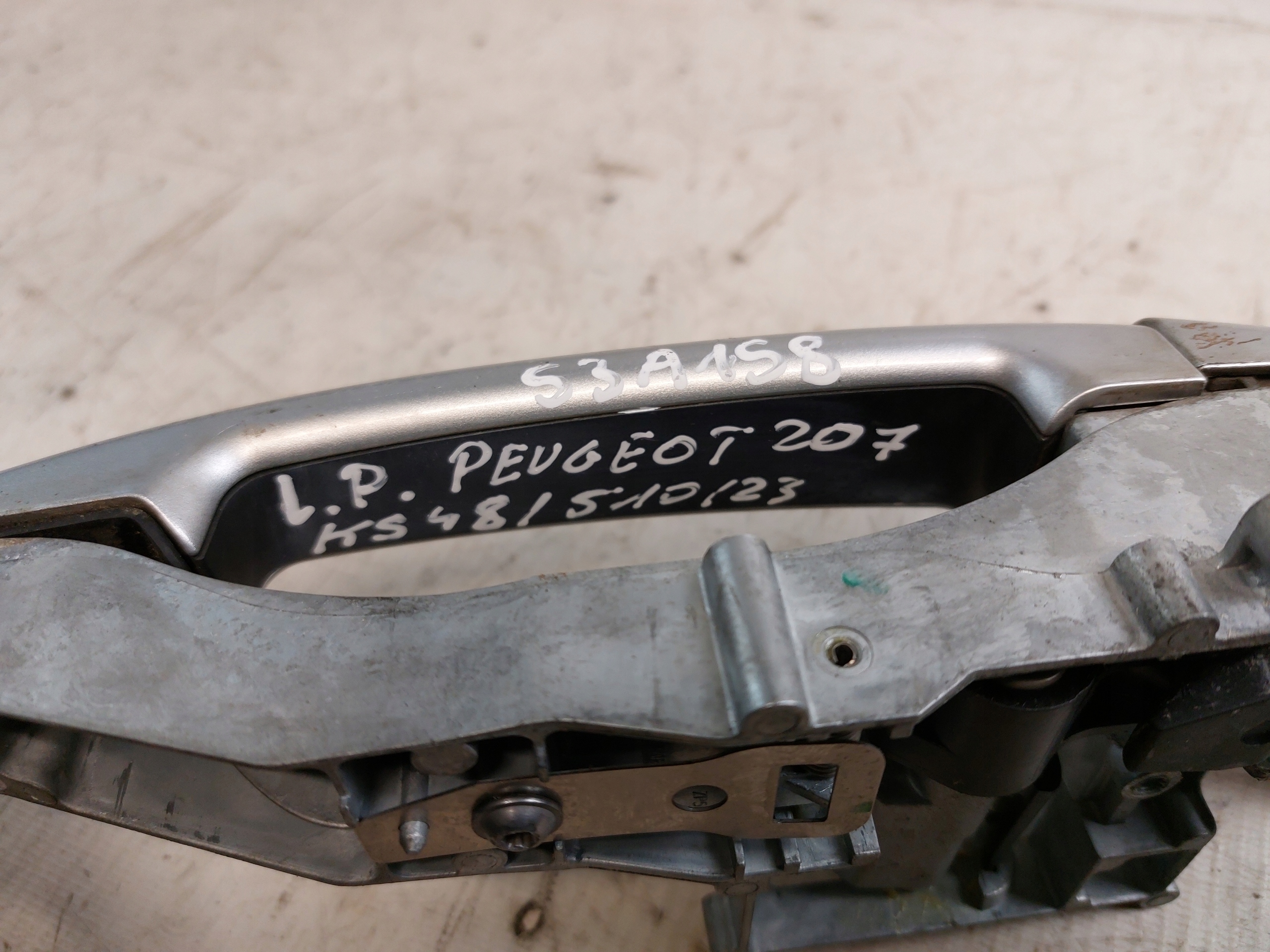 handle door left front PEUGEOT 207 5d