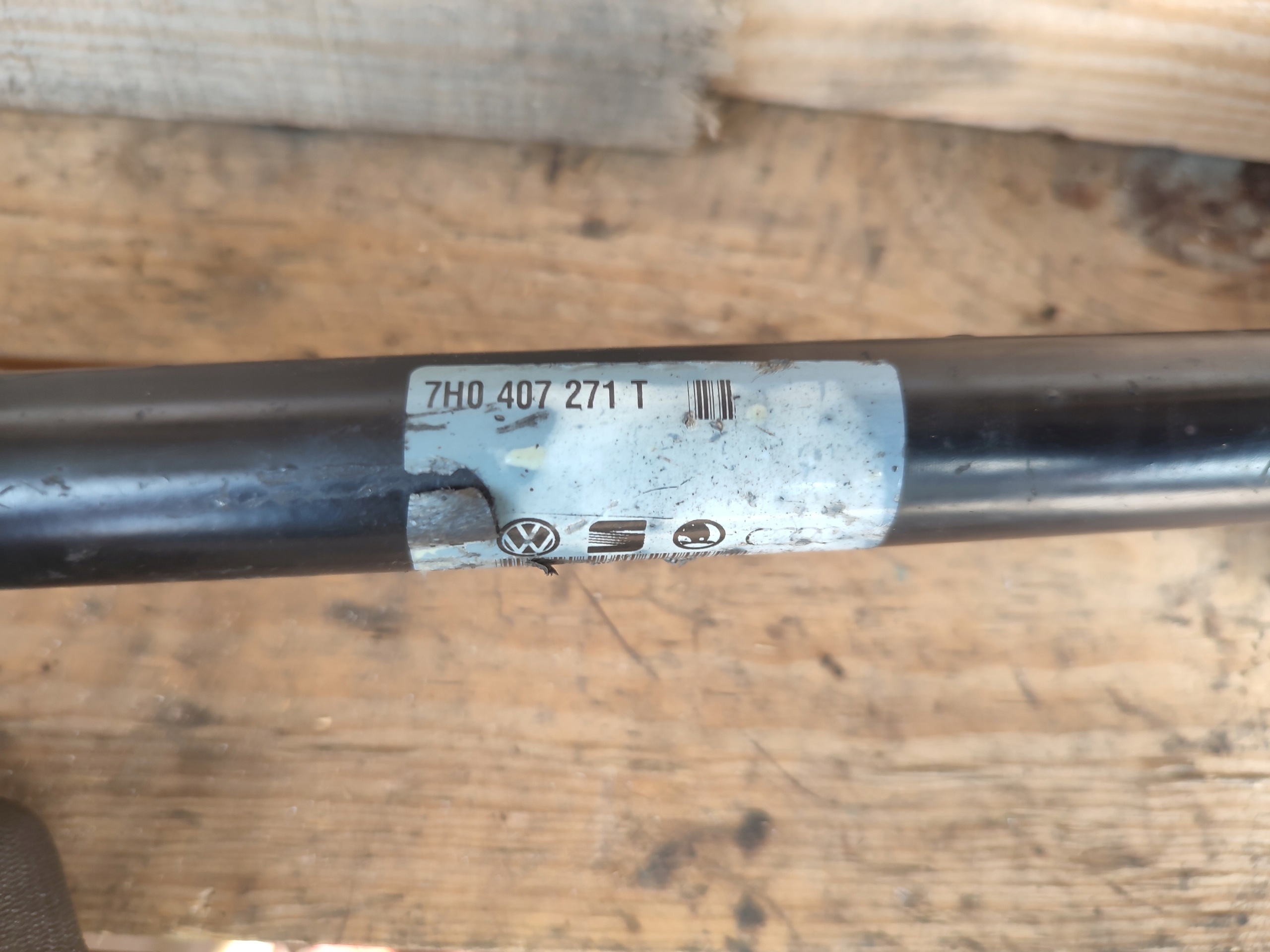 semi-axis left front VOLKSWAGEN TRANSPORTER T5 1.9 TDI 7H0407271T
