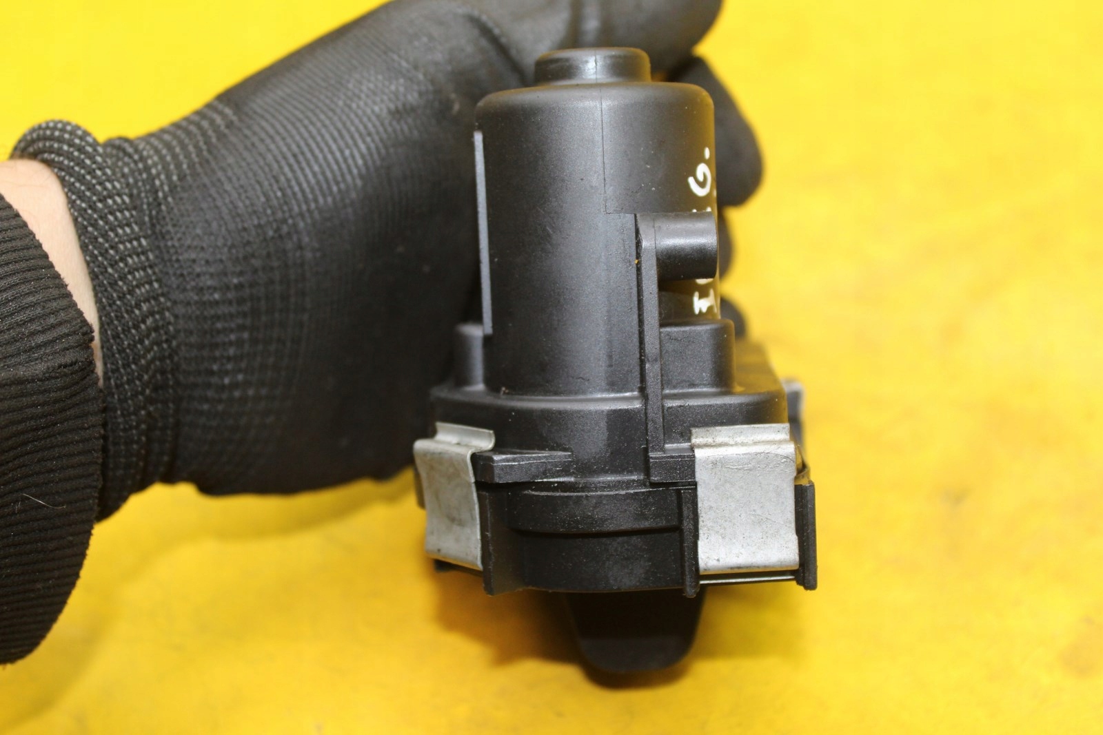 контроллер крышек коллектора insignia 2.0 A20DTH