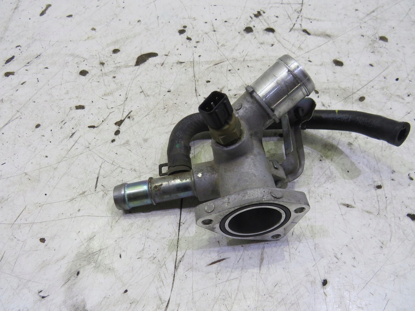 OBUDOWA TERMOSTATU IX20 VENGA 1.6B Typ samochodu Samochody osobowe