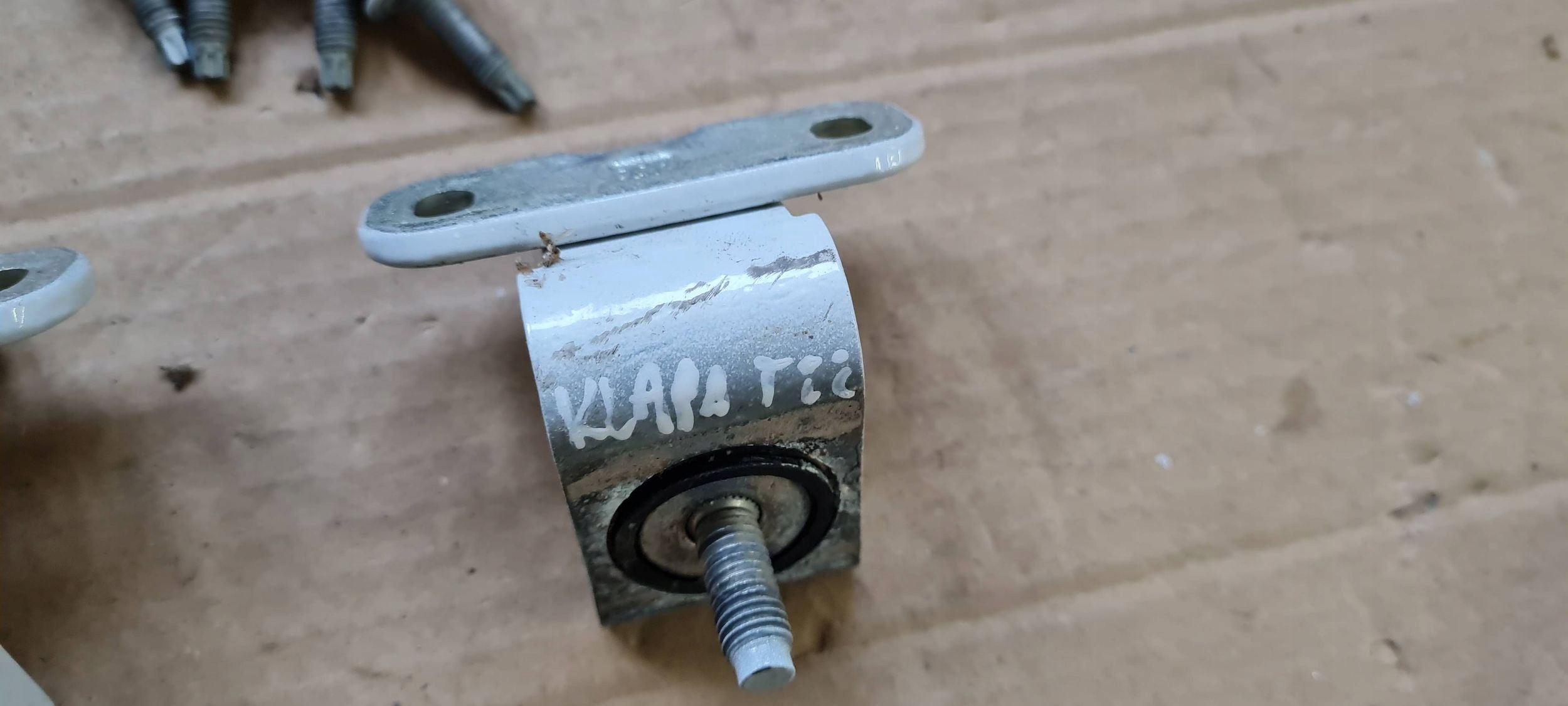 Q3 83A hinge hinges bonnet boot rear part KOMPLET LS9R 8V3827299B