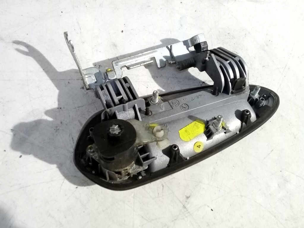 Fiat Grande Punto handle exterior left front