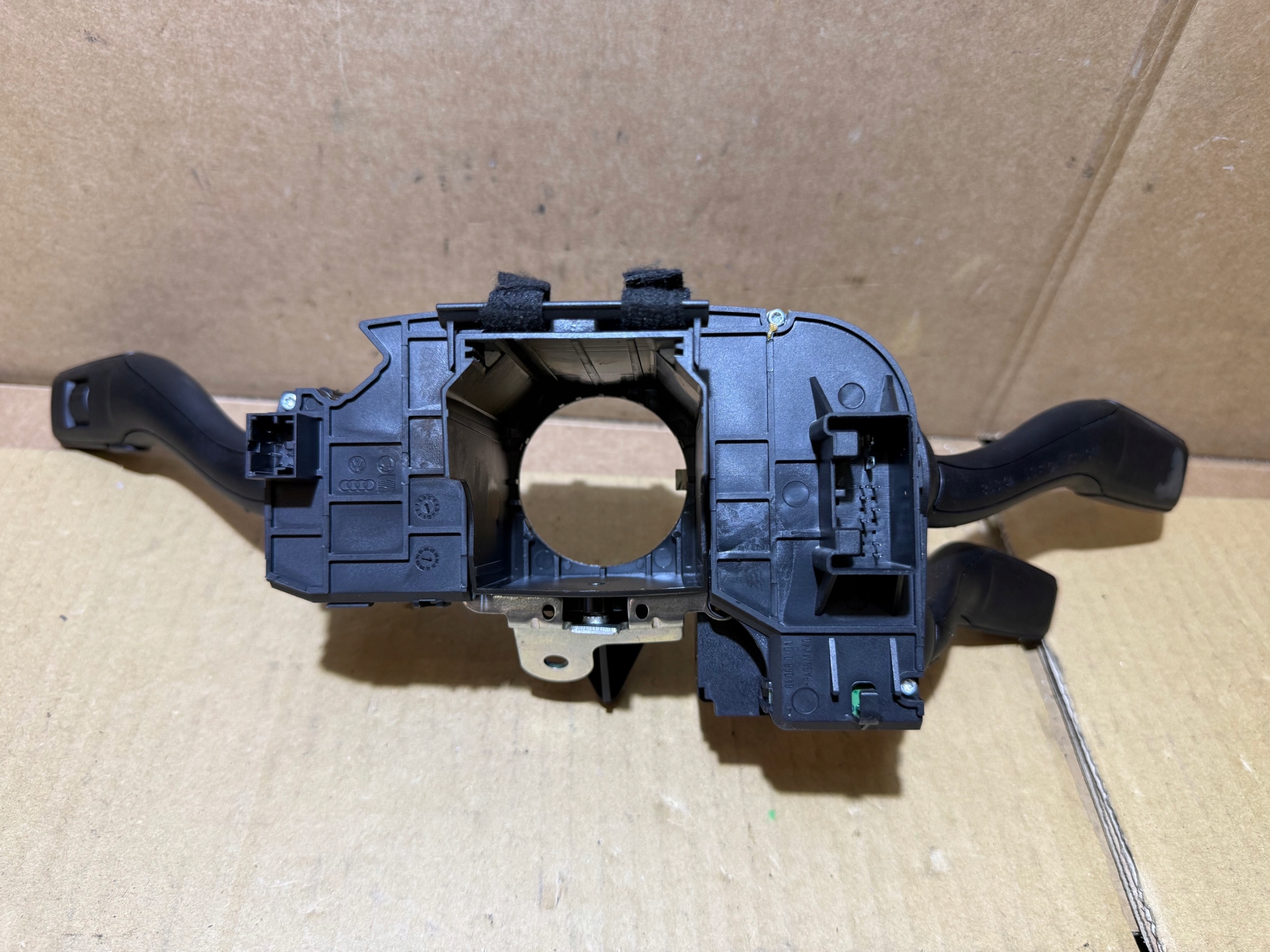AUDI A6 C6 LIFT AVANT DEVIO LUCI DEVIO DEVIO LUCI TERGICRISTALLO TERGI MANETKA 4F0953549D