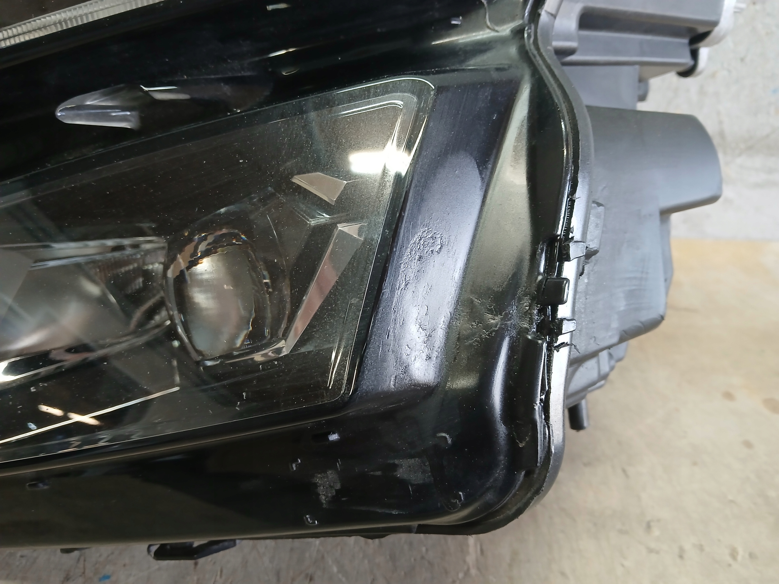light front left SKODA KAROQ FULL LED LIFT 57B 57B941035B