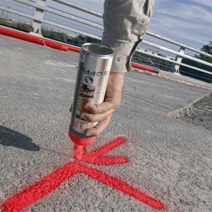 Track Marker Spray Geodezyjny Znakowania Niebieska Pojemność 500 ml