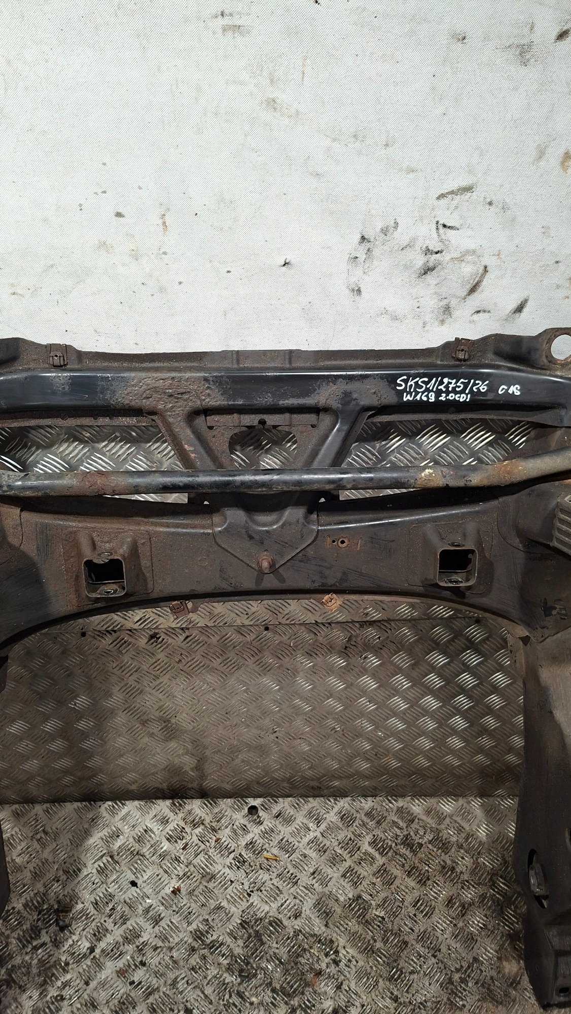 axle beam sider of the engine MERCEDES W169 2.0CDI