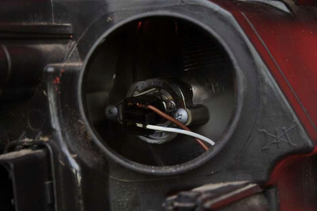REFLEKTOR links Licht vorne Linse EU 20-A734 VW PASSAT B6 05-10