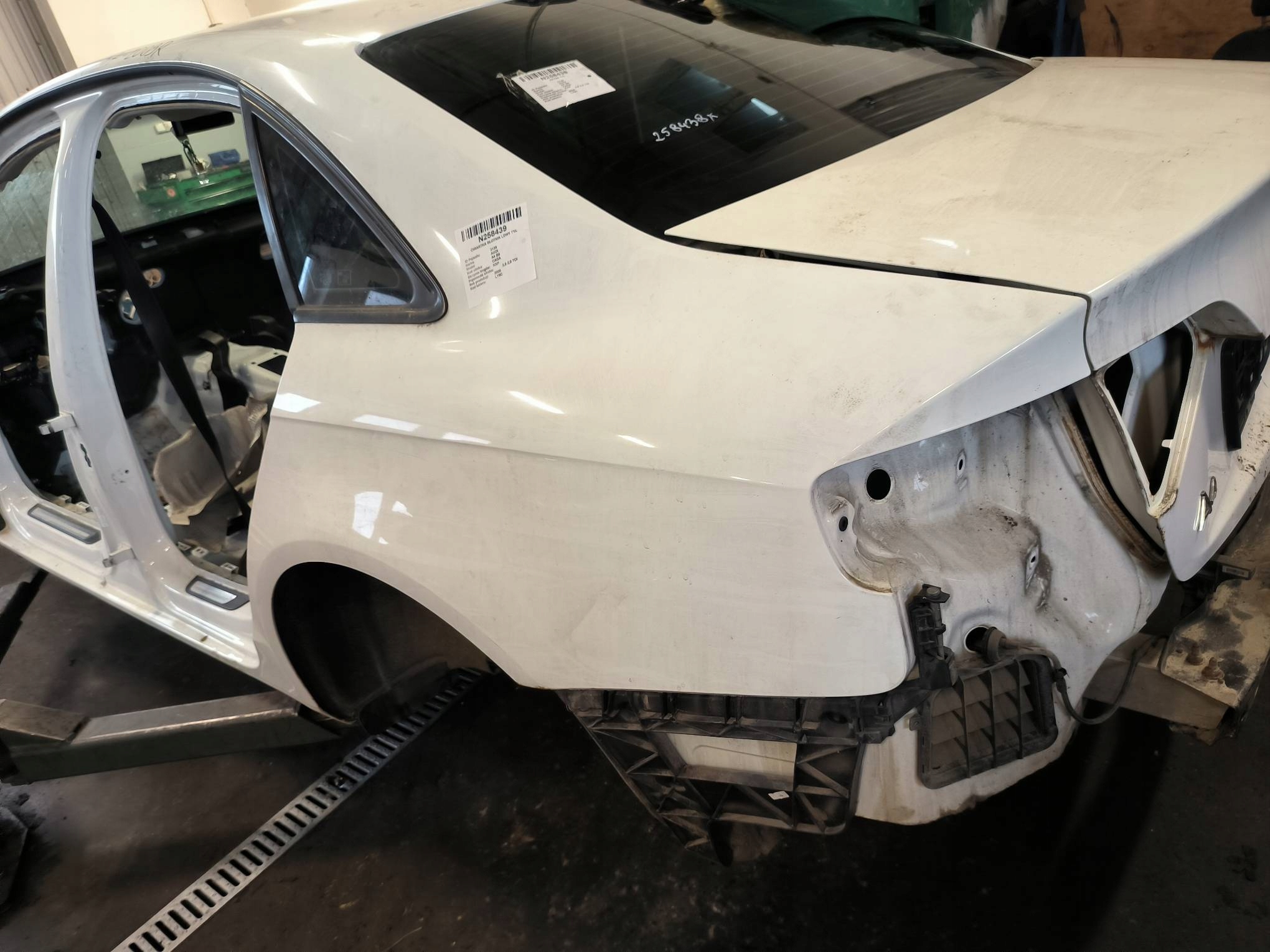 LONGHERONE parafango sinistra posteriore LY9C AUDI A4 B8 berlina