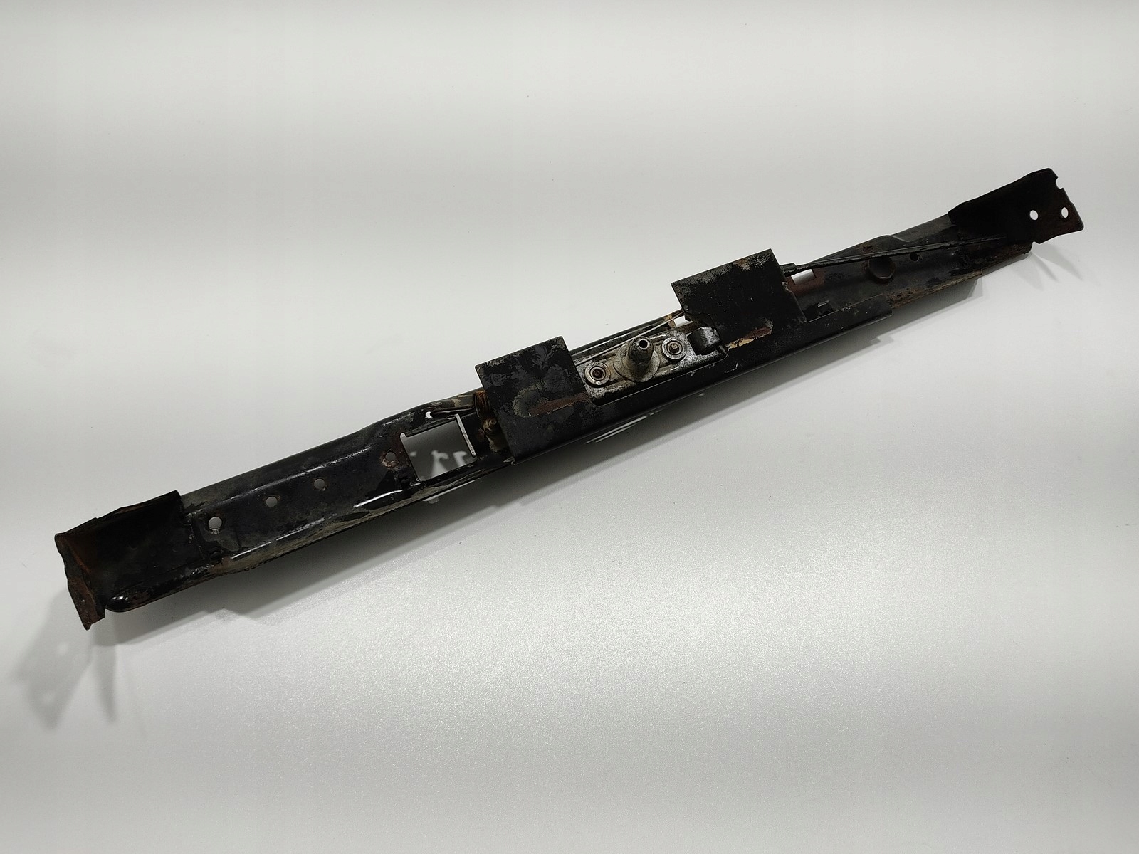 tension belt upper sider pillar front front LAND ROVER DEFENDER 2007-2014