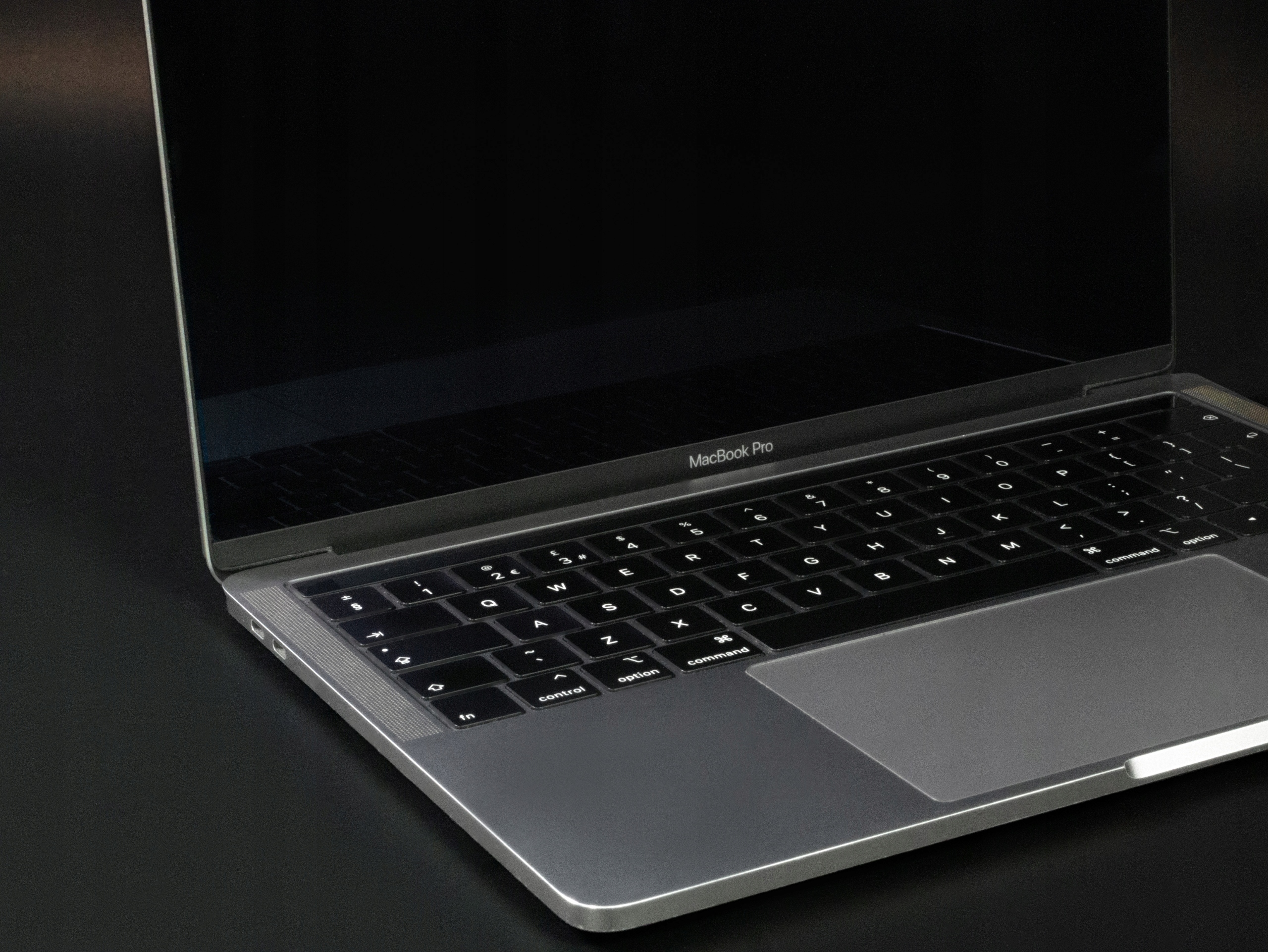 Laptop MacBook Pro 13 Apple 512SSD & Core i5 4x3.80GHz TouchBar+