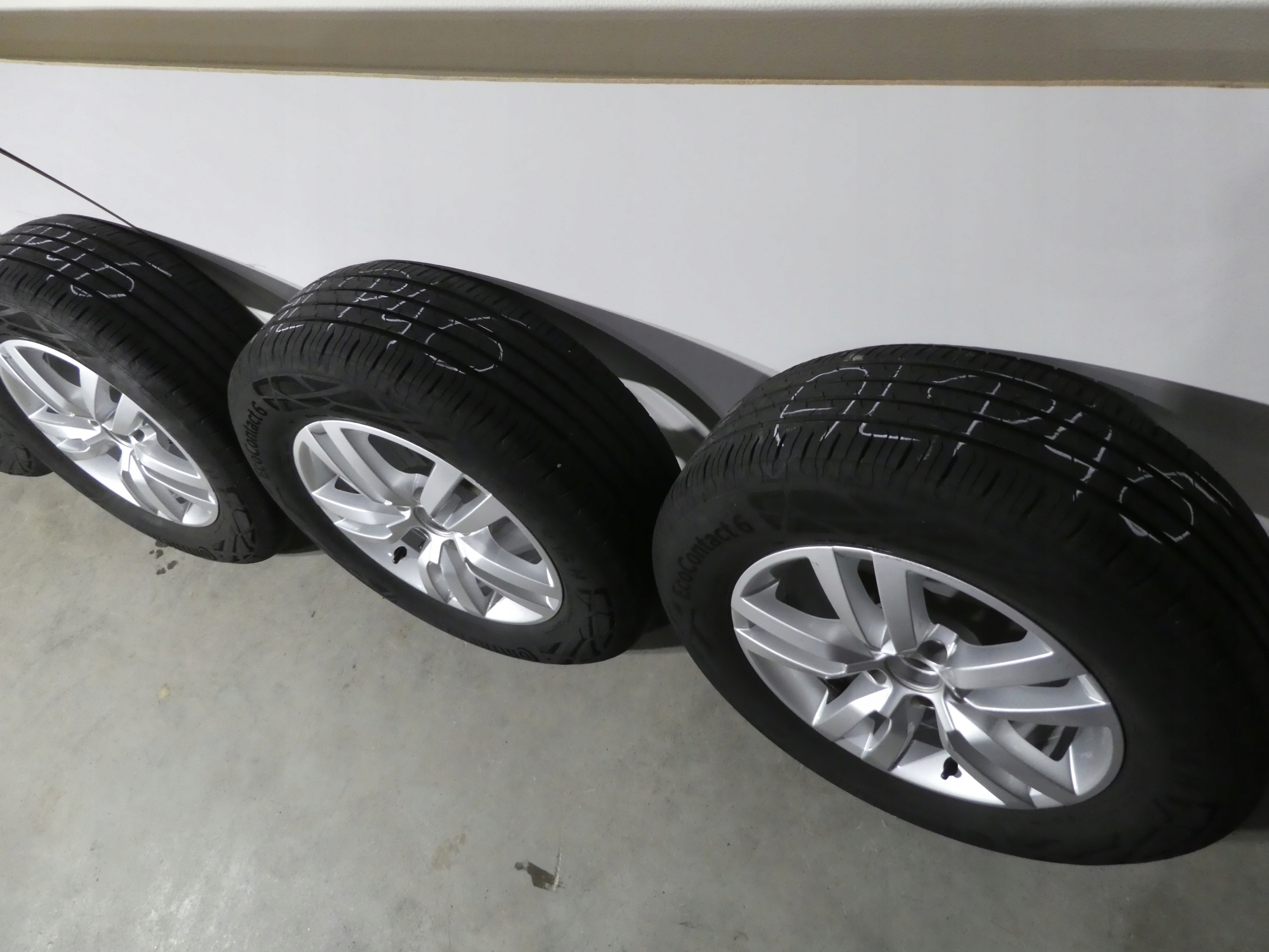 4X wheels discs tyres VW TIGUAN 5N0601025R 2022R