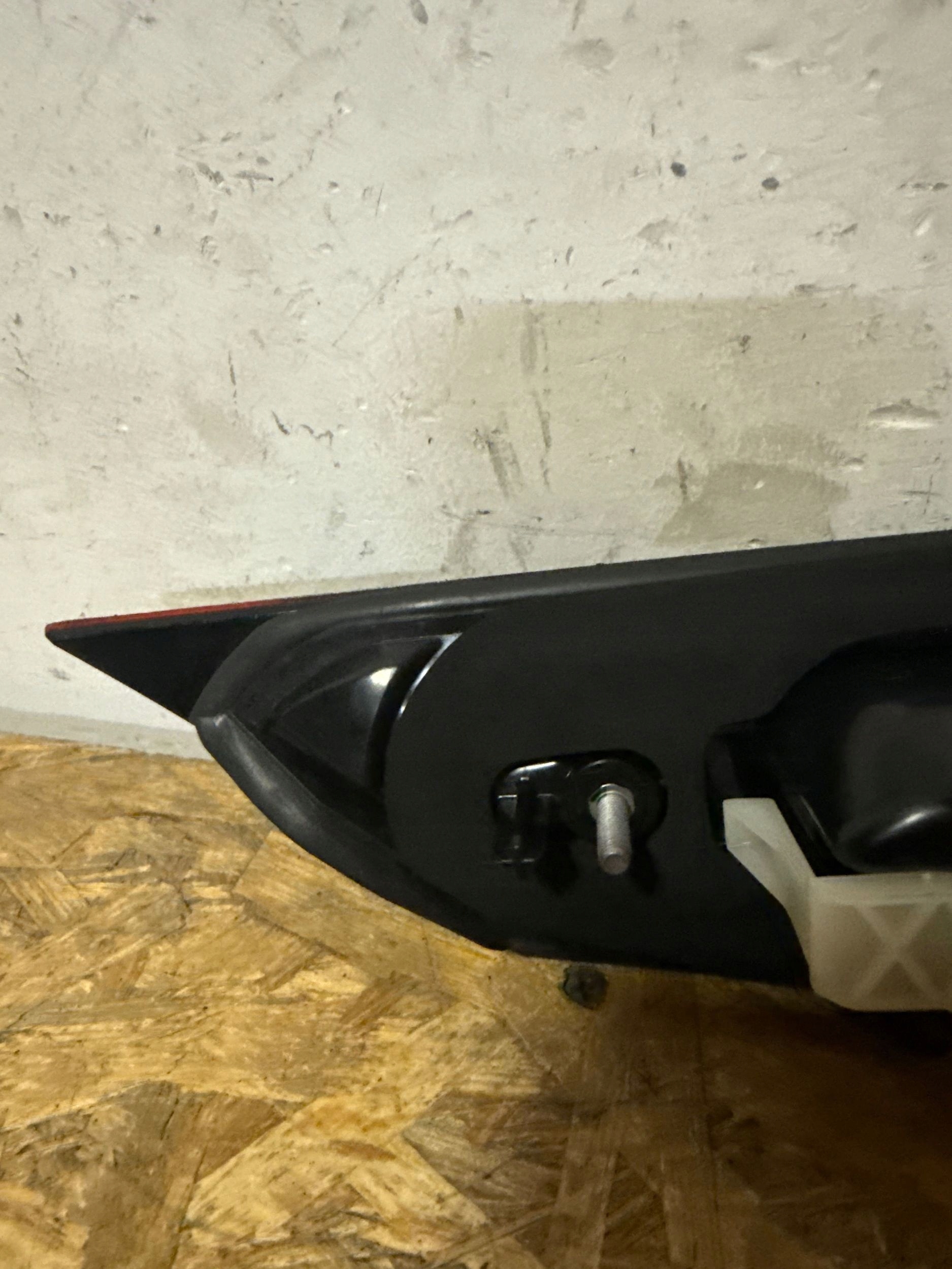фонарь в крышке MERCEDES W254