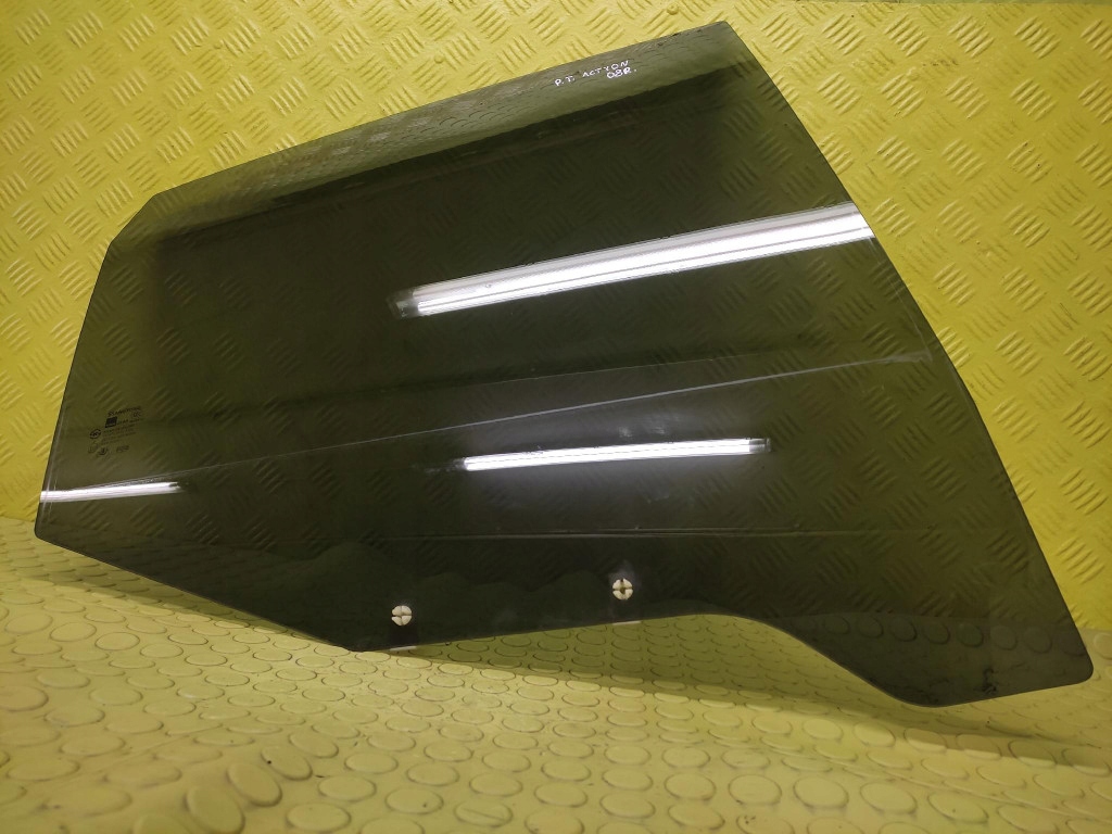 SSANGYONG ACTYON window door right rear part