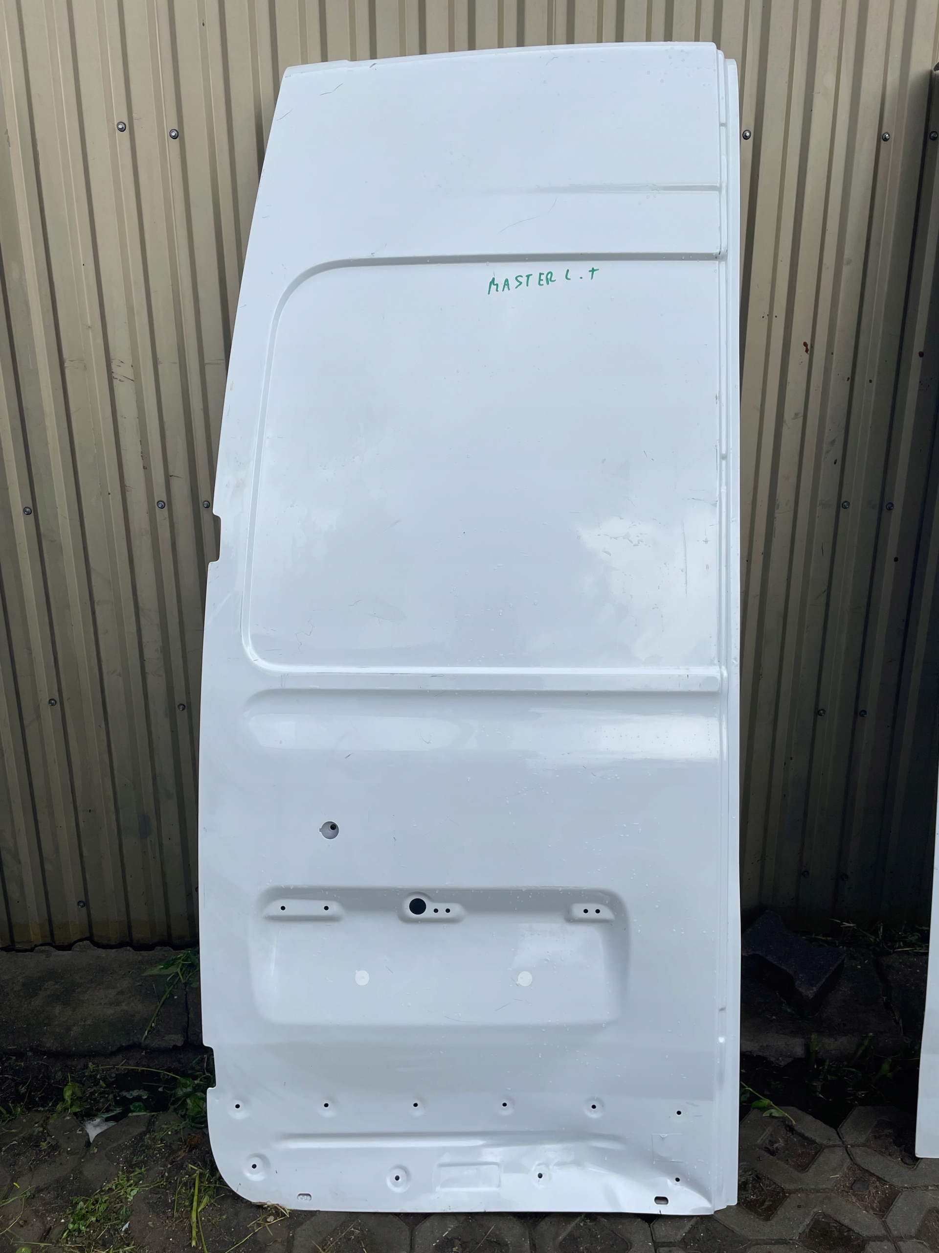 RENAULT MASTER IV 4 door TYNE left and right