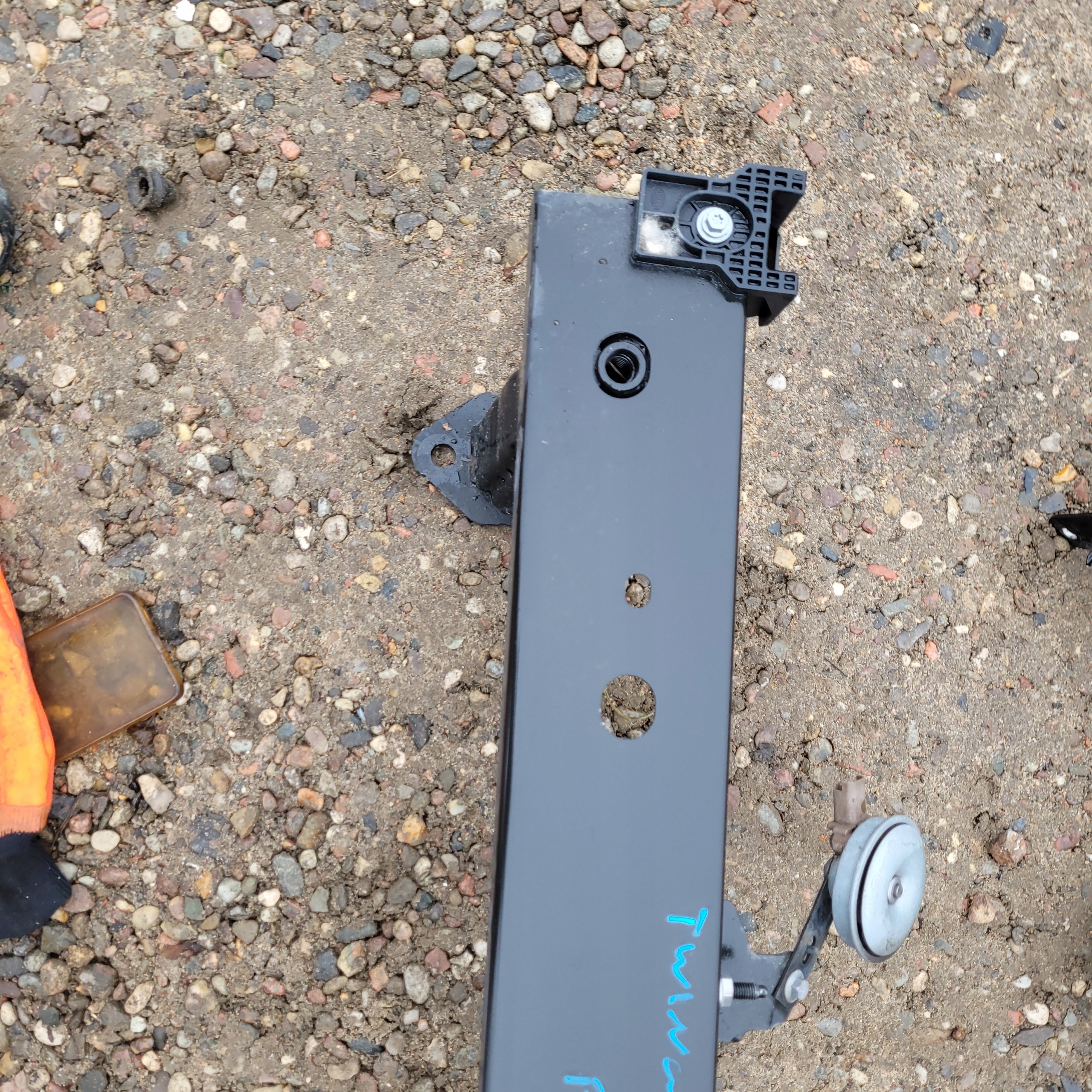 sider below bumper front RENAULT TWINGO III