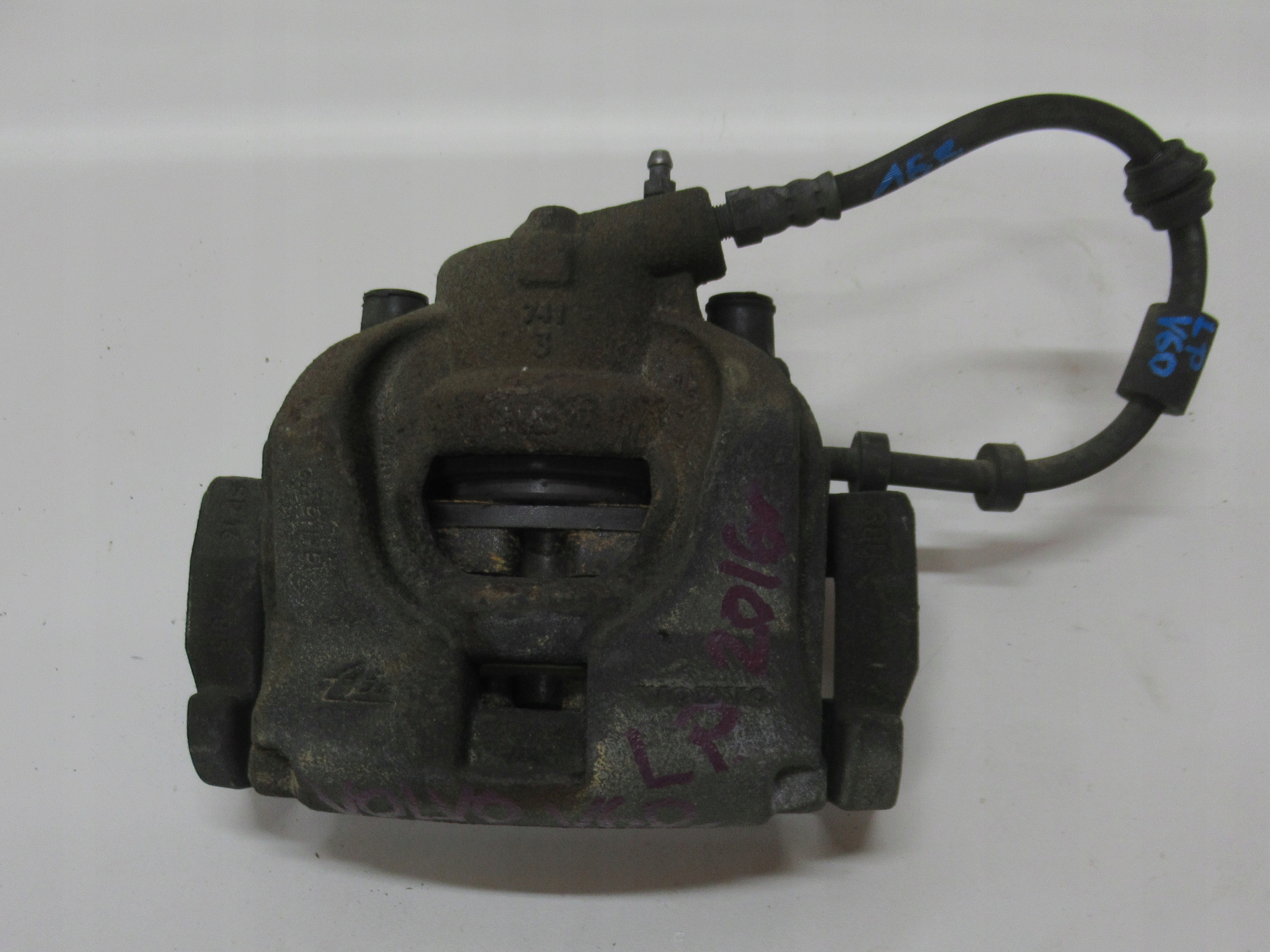 VOLVO V60 S60 LIFT 2016R 2.0D D3 caliper left front