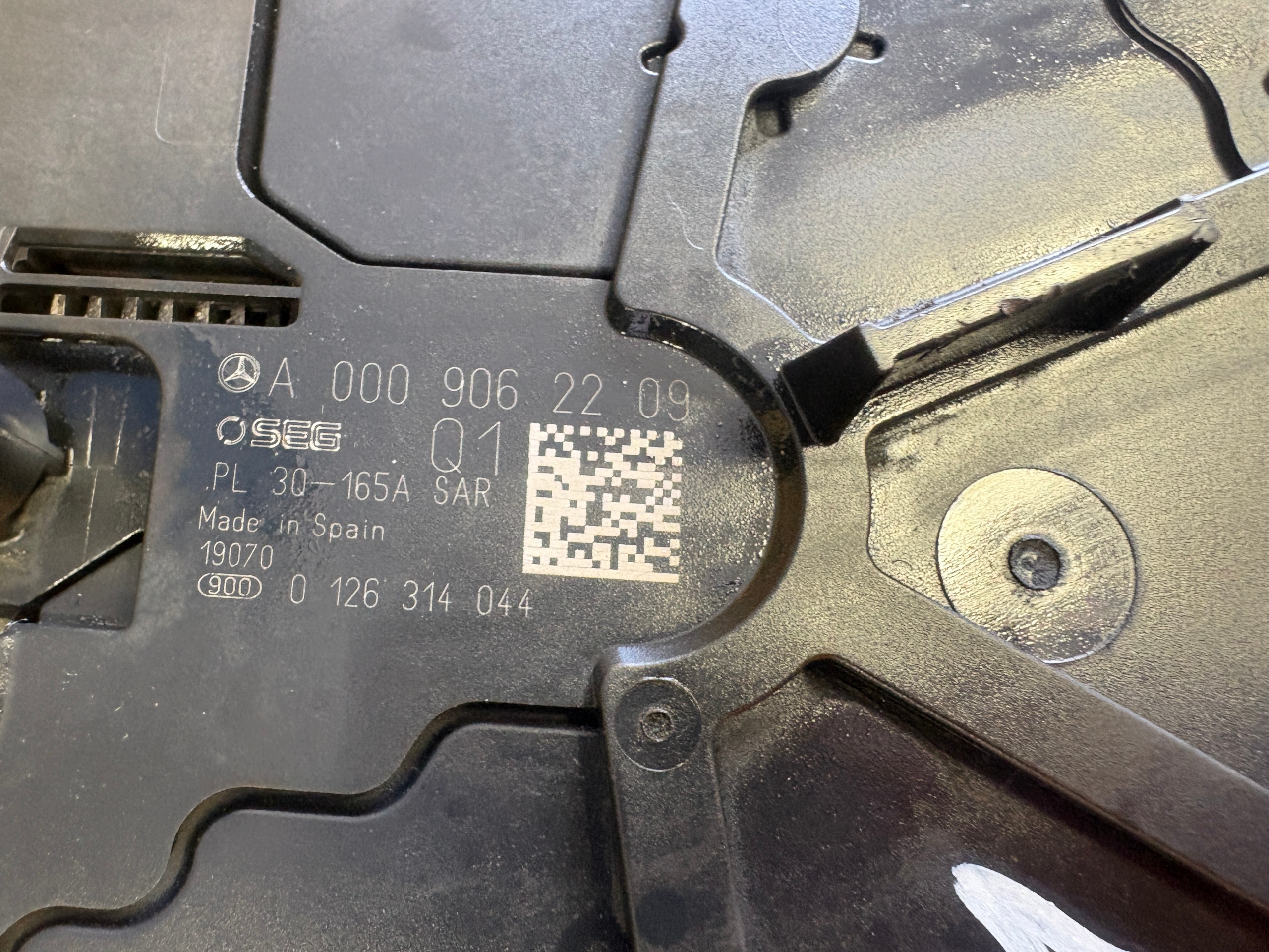 MERCEDES A class W177 alternator A0009062209