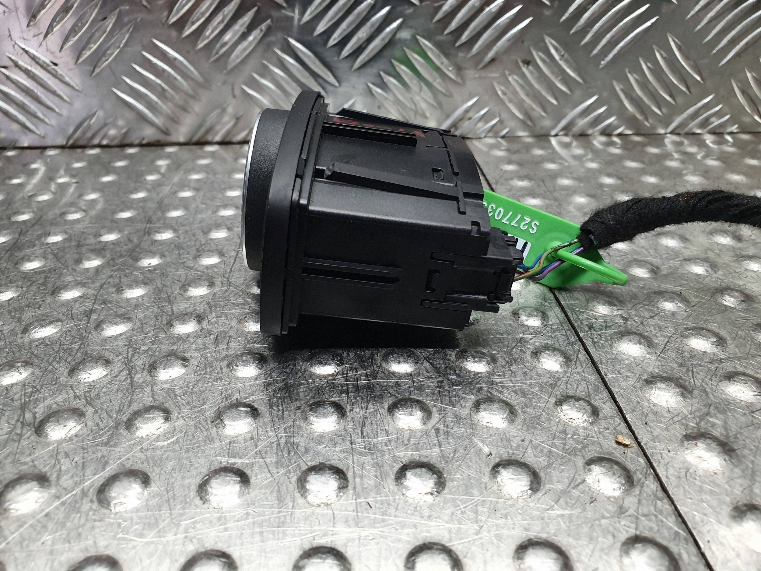 PANEL Centralina luci H1BT-13D061-AC FORD FIESTA MK8