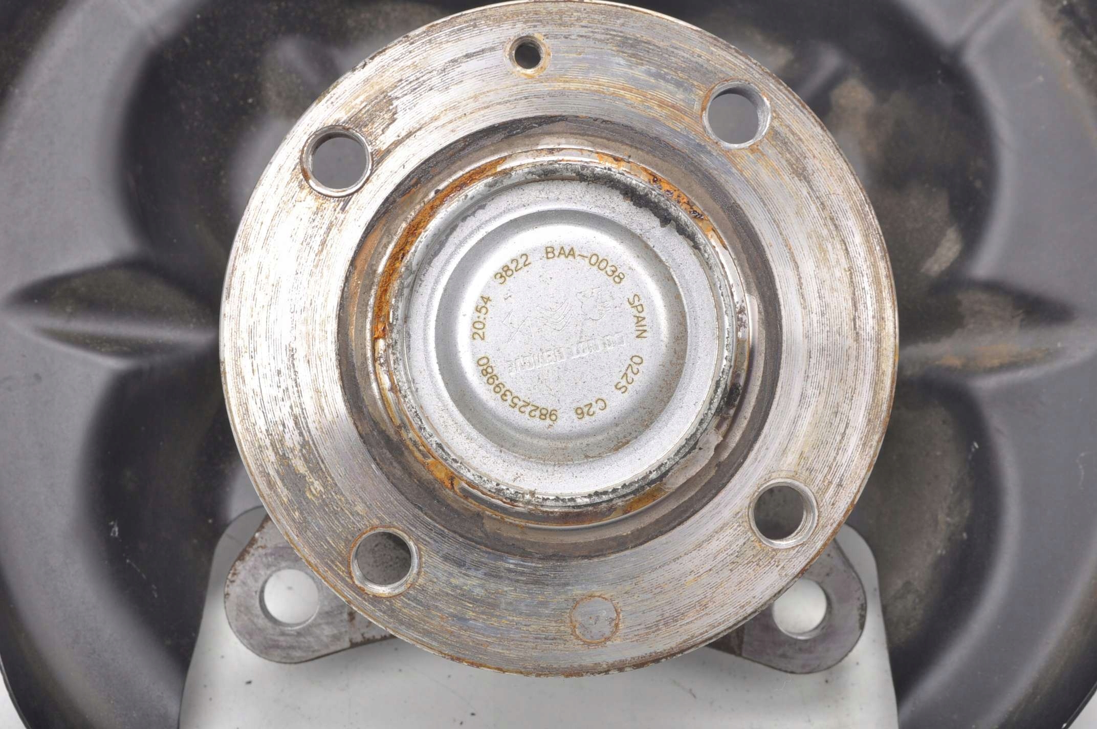 Piasta łożysko lewy tył Citroen DS3 Peugeot 208 II 2008 II mokka corsa Numer katalogowy części 9822539980