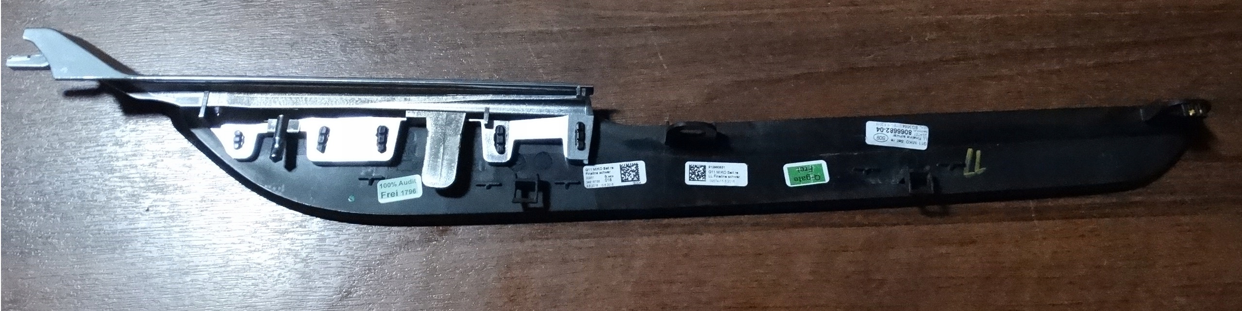 moulding PODLOKIETNIKA right front BMW G11 G12 1