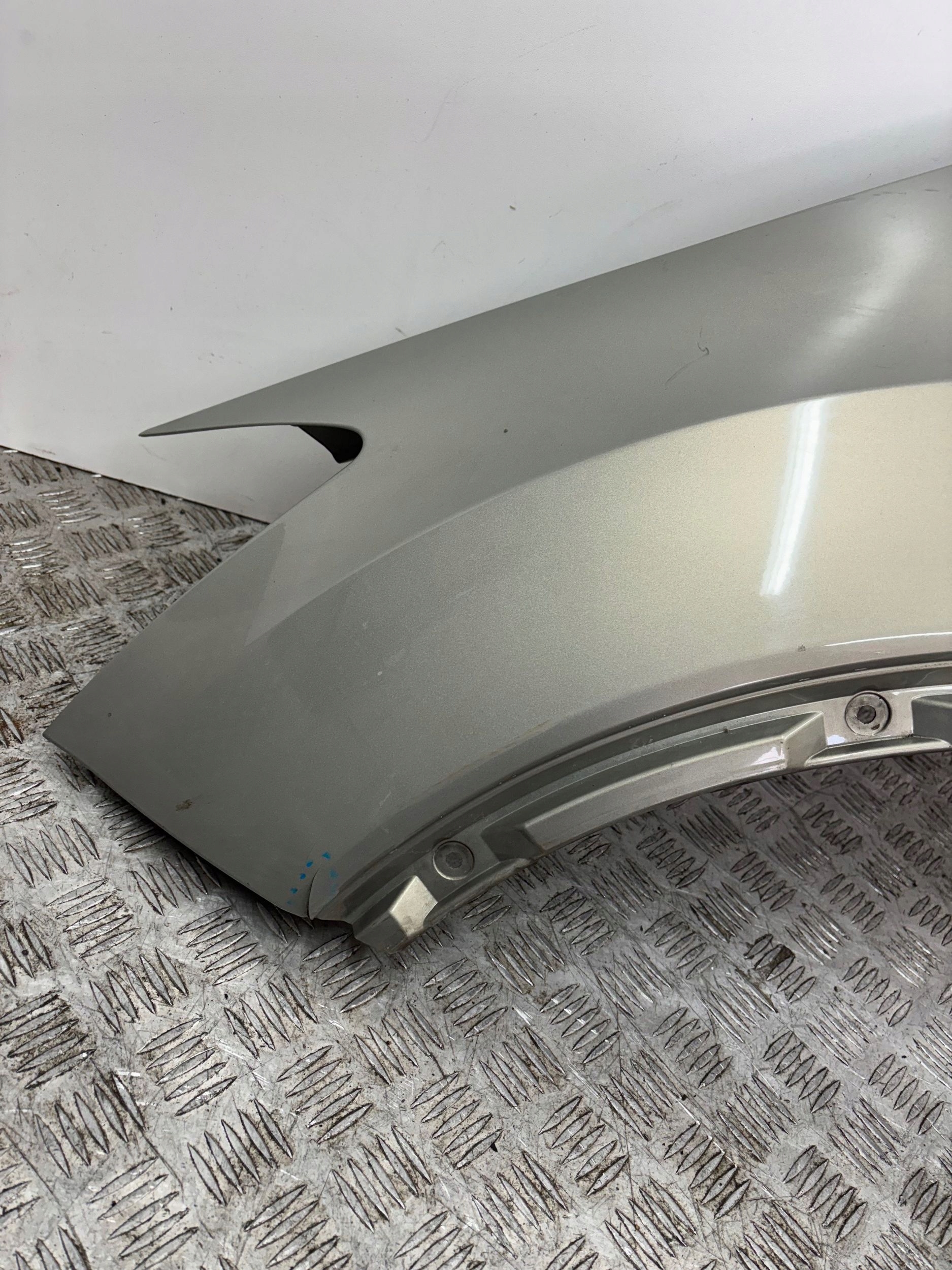 fender front front left FORD KUGA and 08