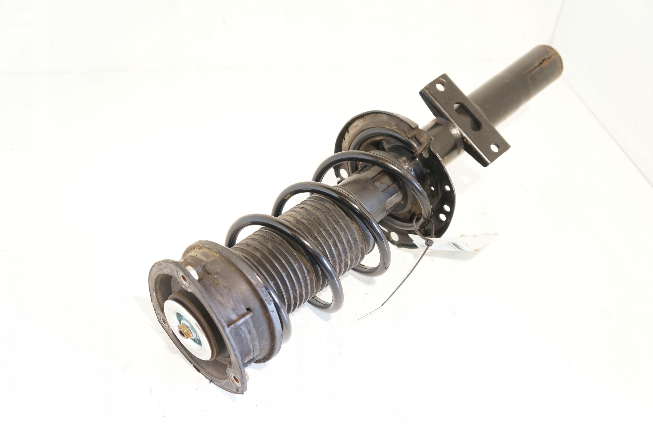 MCPERSON shock absorber left front IBIZA V POLO 1,0 2Q0413031BA