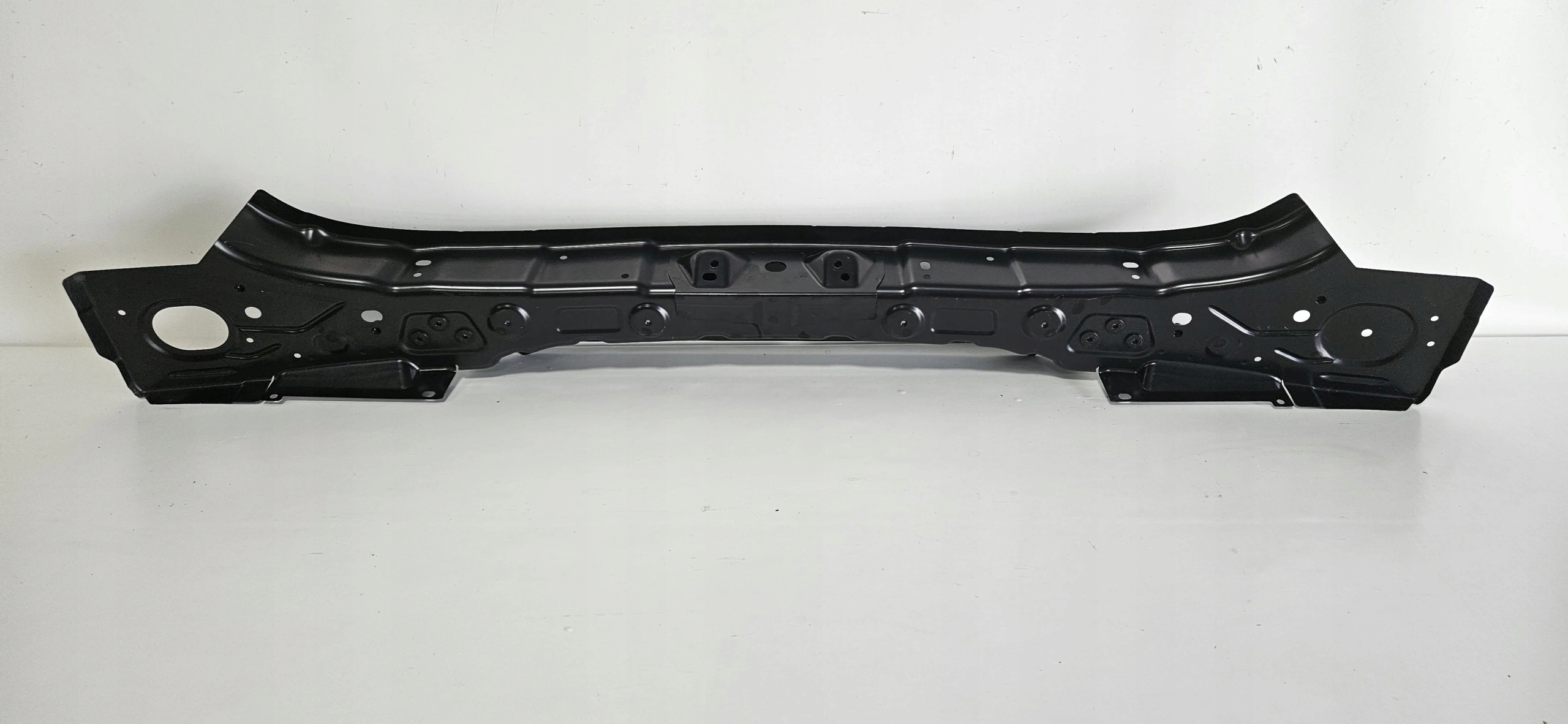 PAS TYŁ TYLNY VOLVO V60 31378813 NOWY ORYGINAŁ Numer katalogowy części 31378813 KAMAX